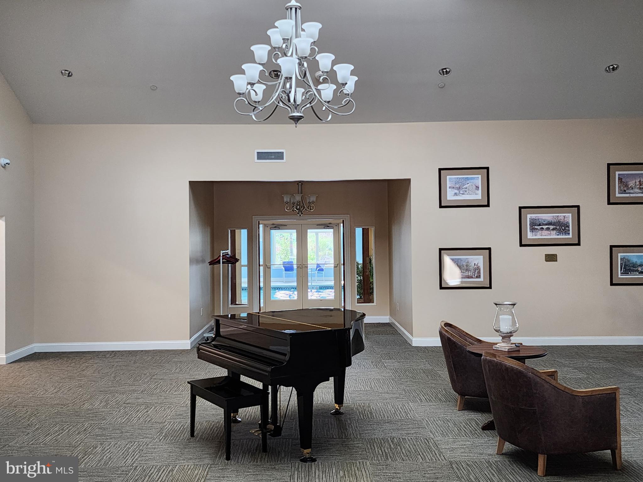 EMERALD POINTE - Residential Lease