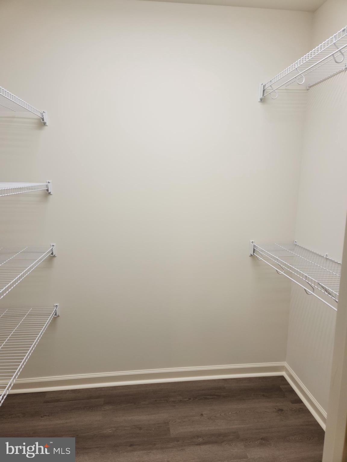 EMERALD POINTE - Residential Lease