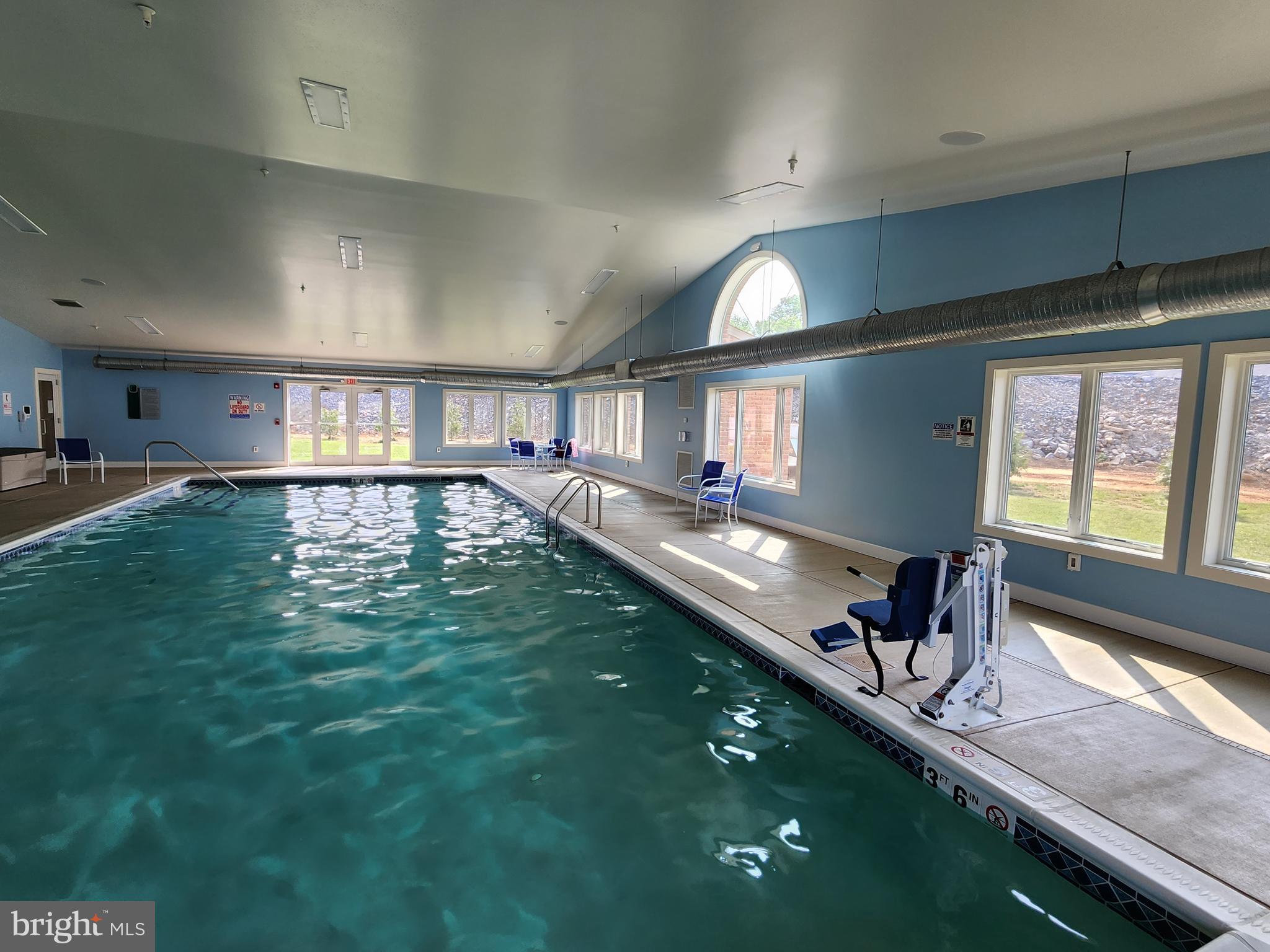 EMERALD POINTE - Residential Lease