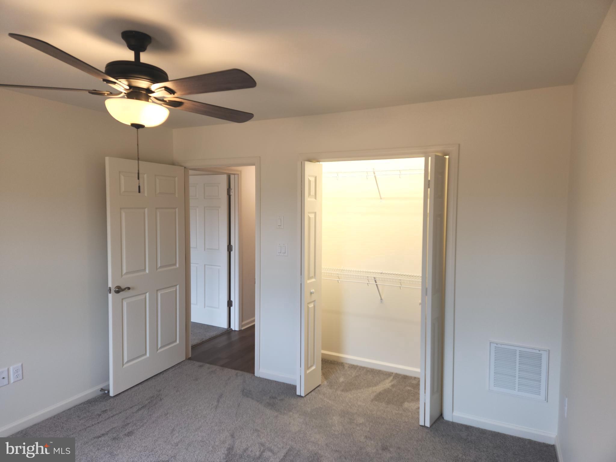 EMERALD POINTE - Residential Lease