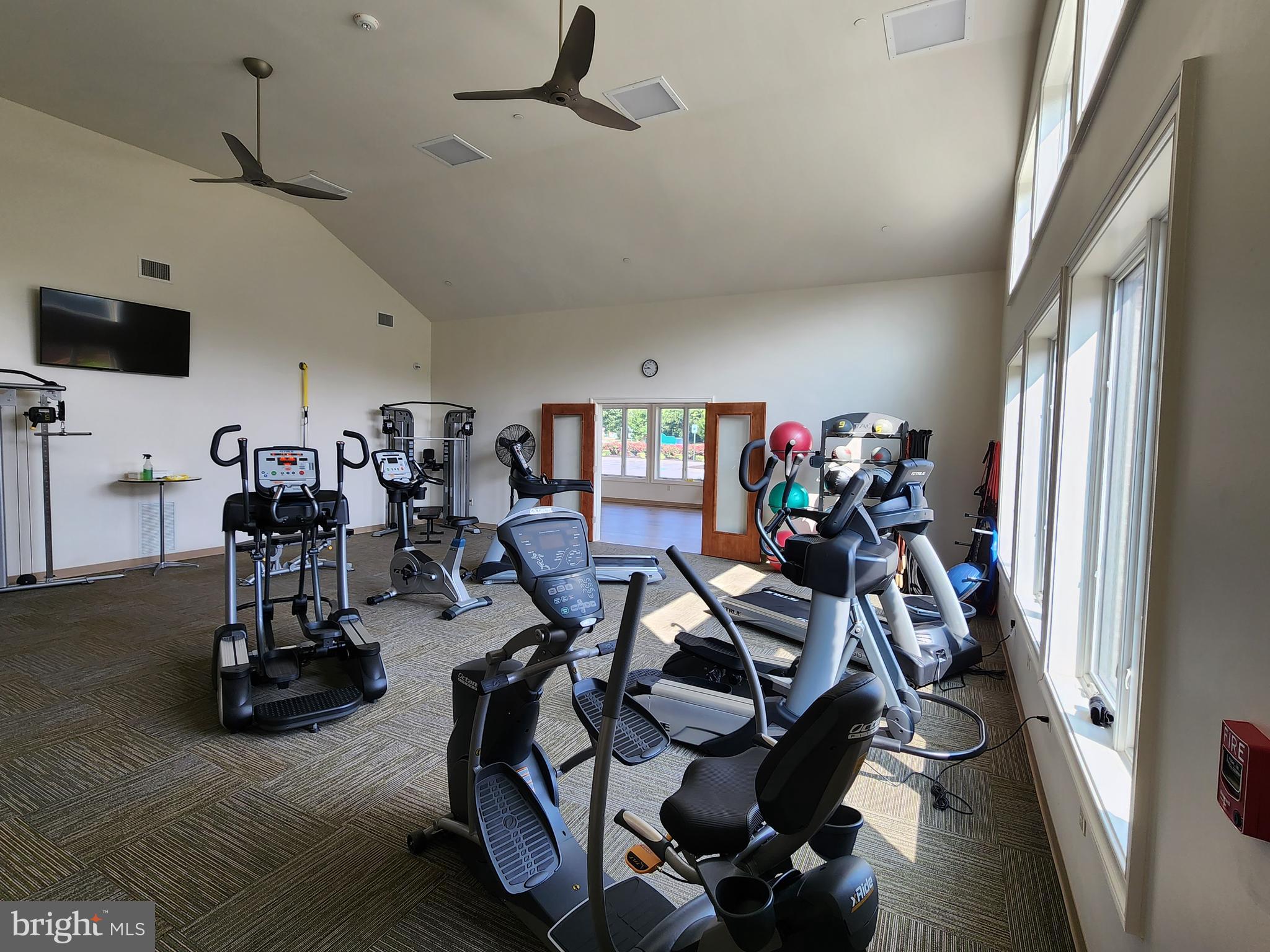 EMERALD POINTE - Residential Lease