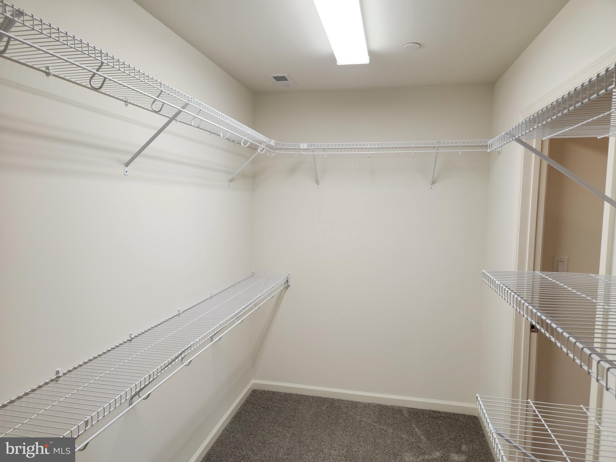 EMERALD POINTE - Residential Lease