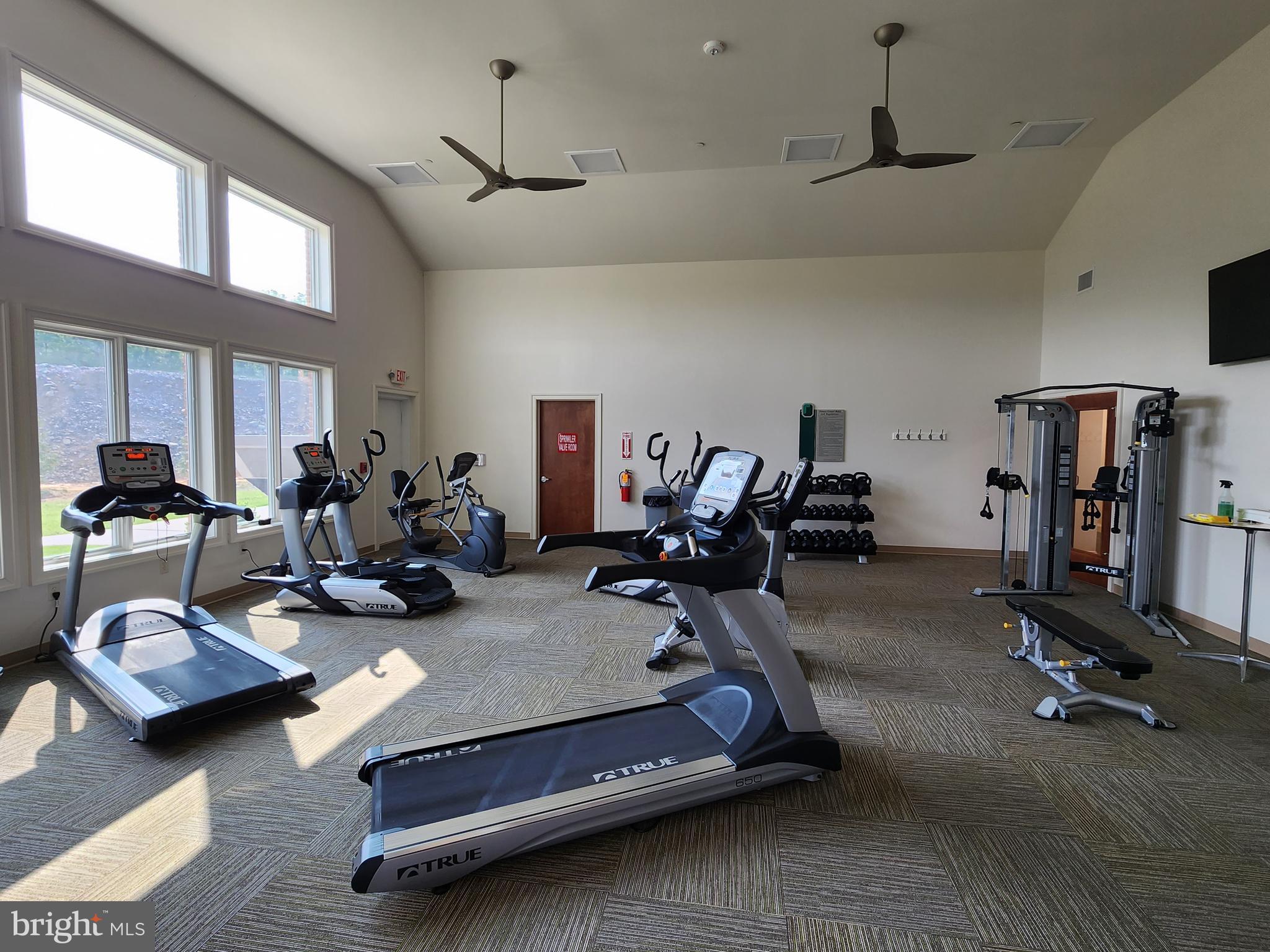 EMERALD POINTE - Residential Lease