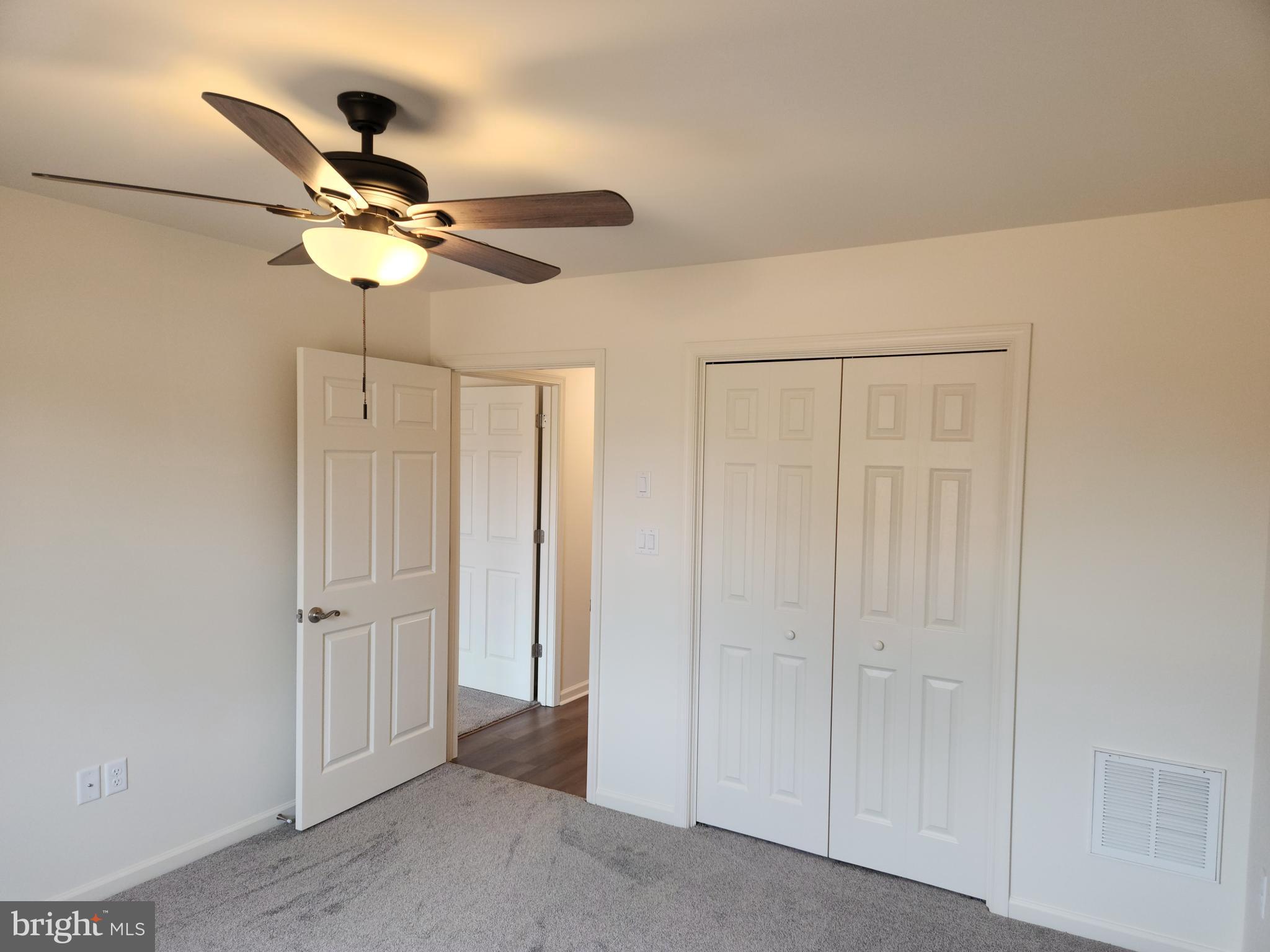 EMERALD POINTE - Residential Lease