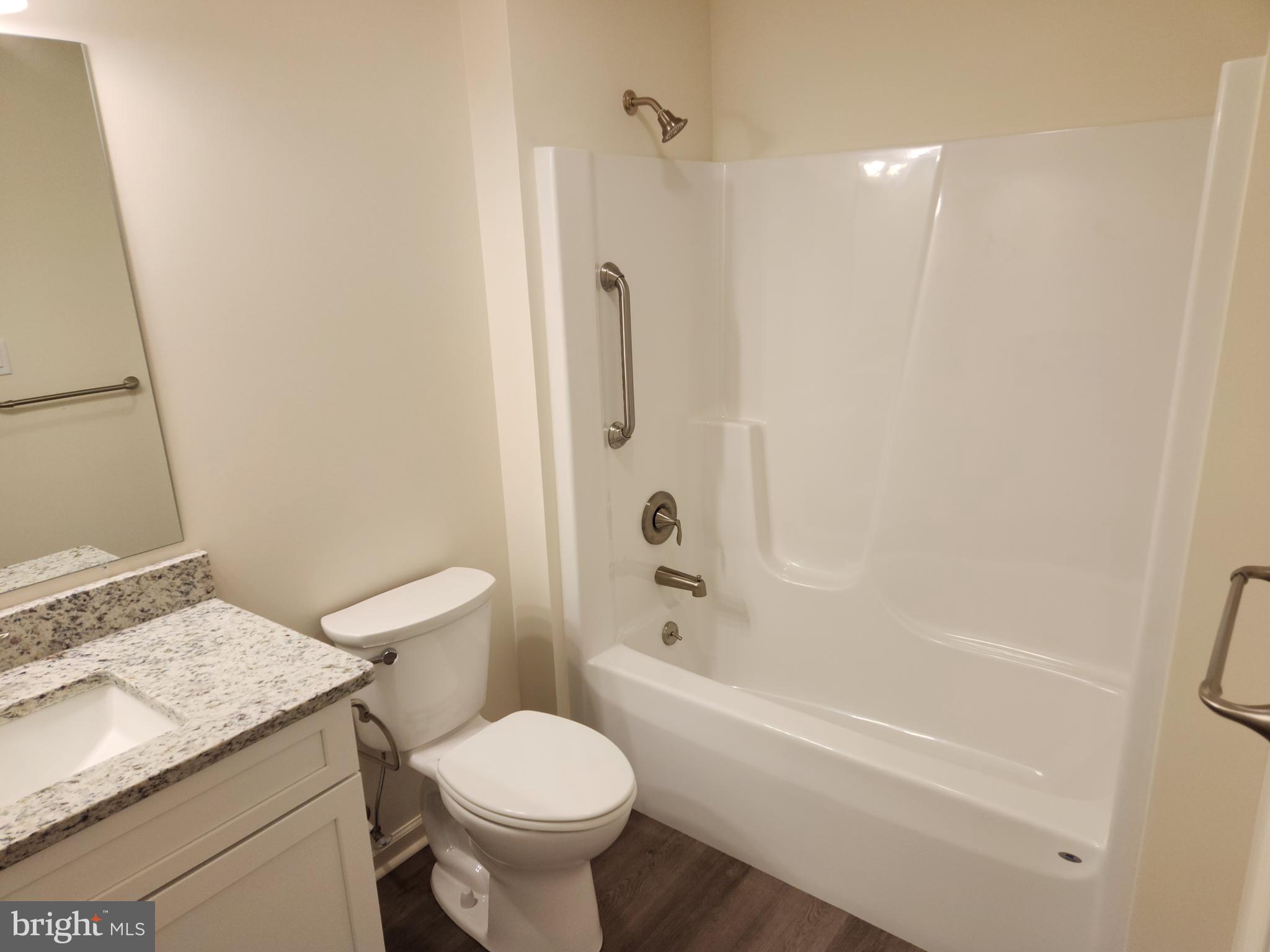 EMERALD POINTE - Residential Lease