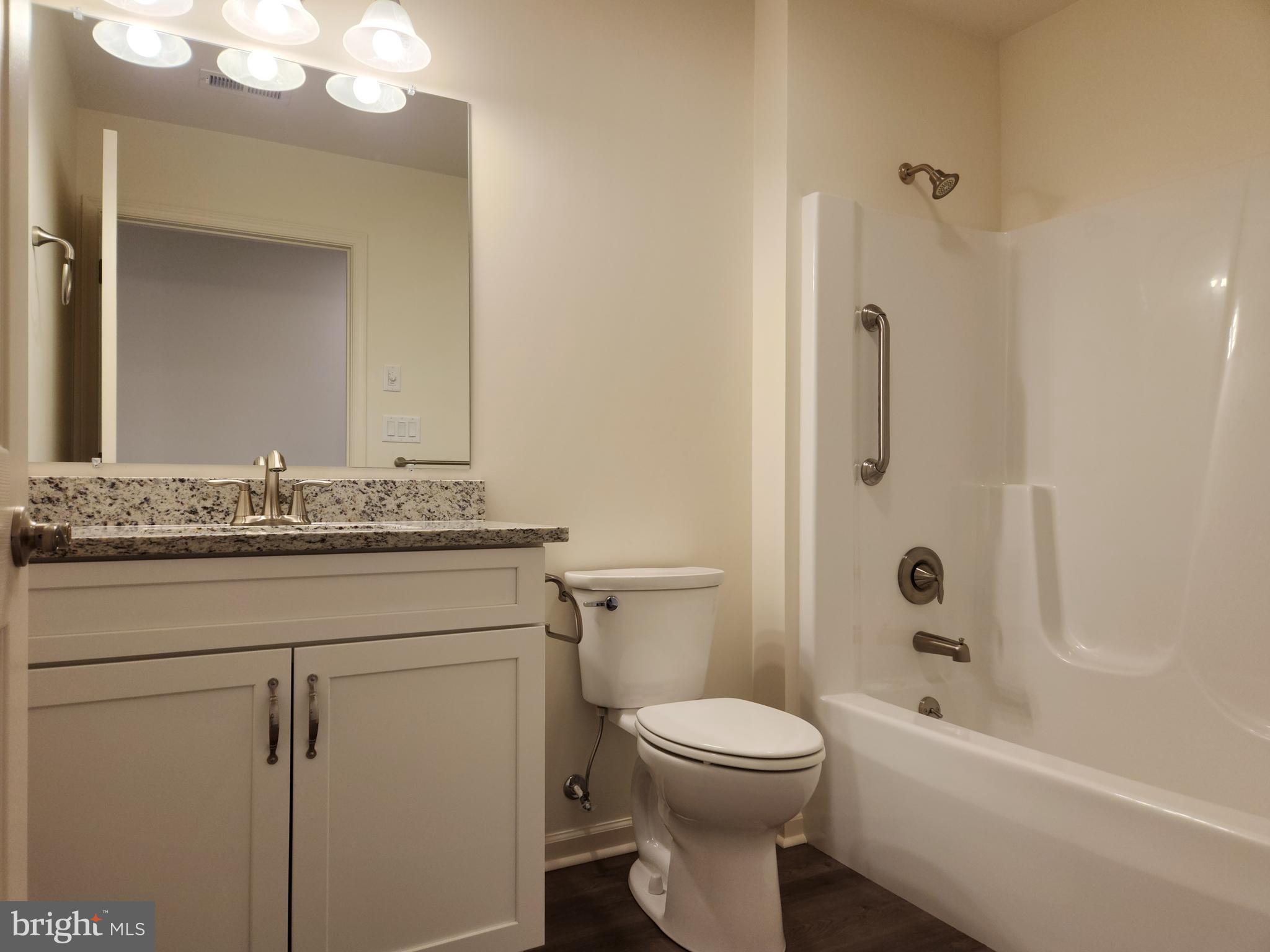 EMERALD POINTE - Residential Lease