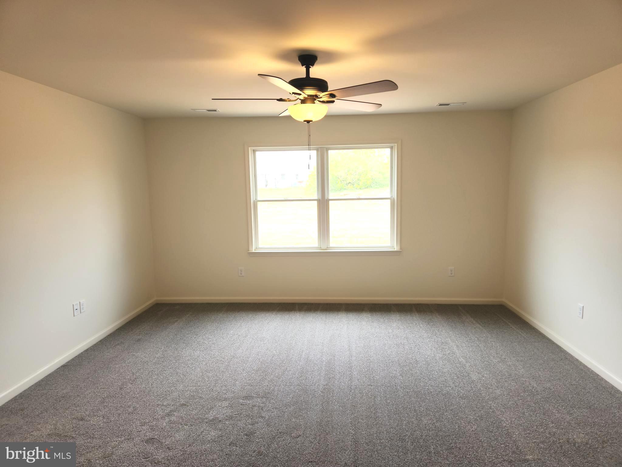 EMERALD POINTE - Residential Lease