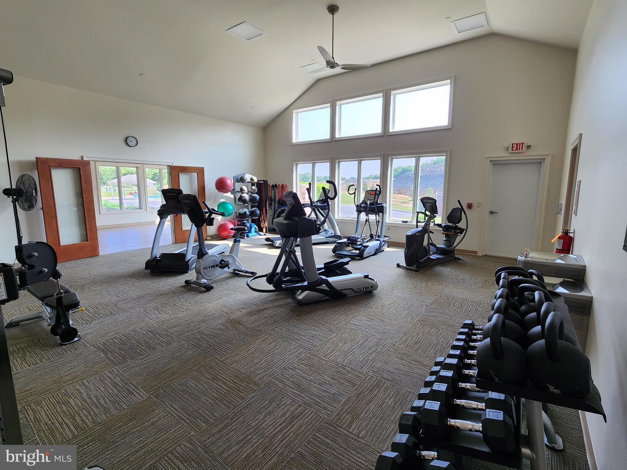 EMERALD POINTE - Residential Lease