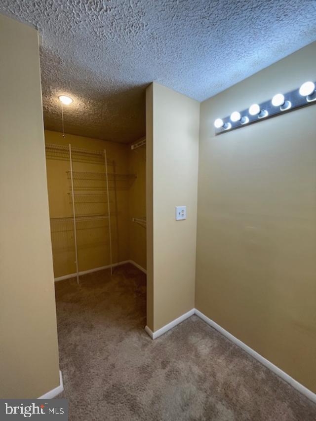 LAUREL VALLEY - Residential Lease