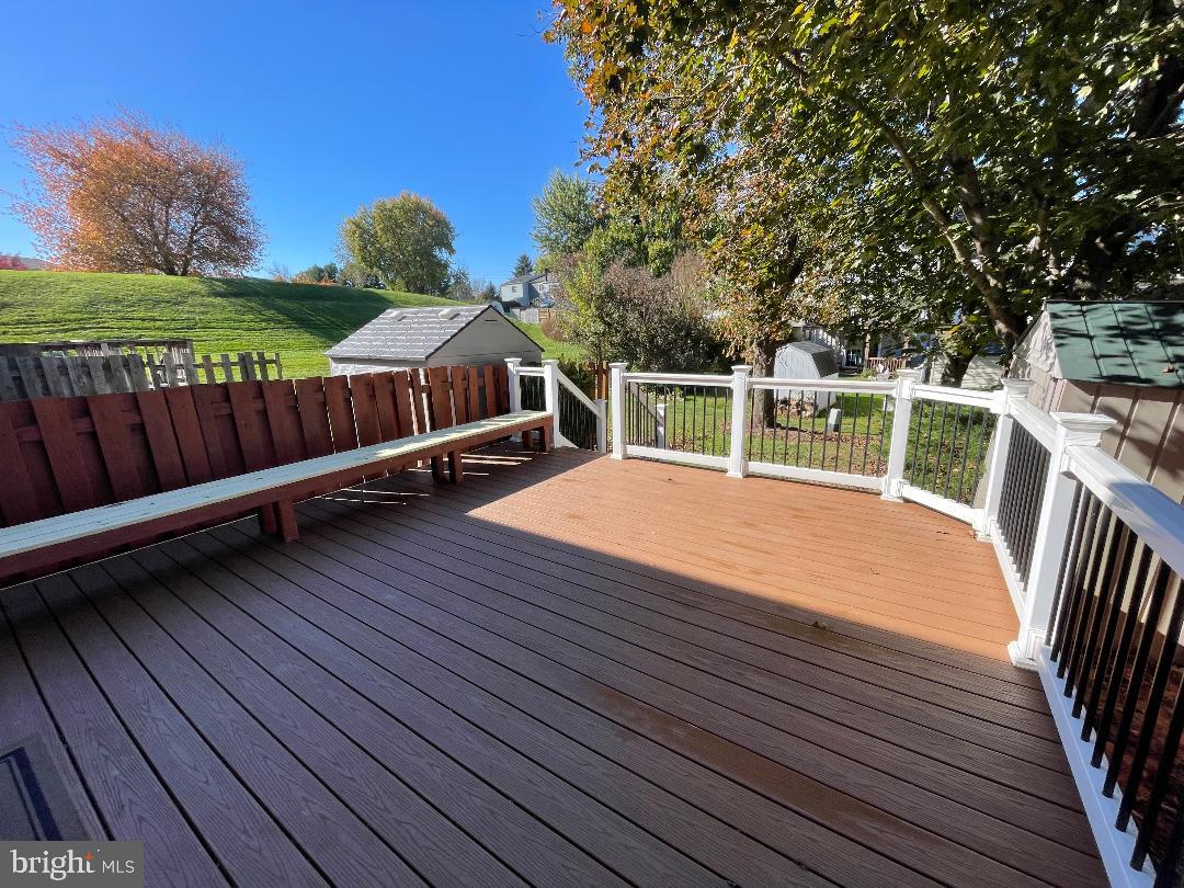 LAUREL VALLEY - Residential Lease