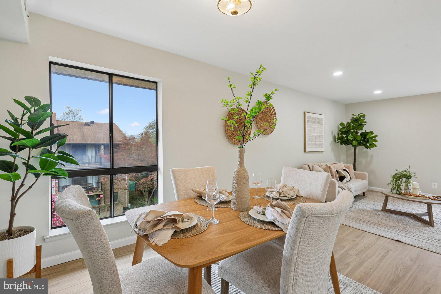 AMERICANA CENTRE - Residential