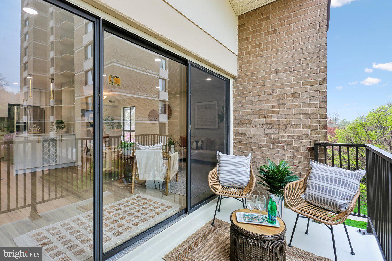 AMERICANA CENTRE - Residential