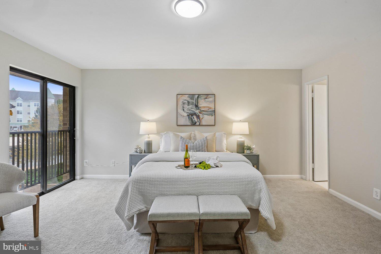 AMERICANA CENTRE - Residential