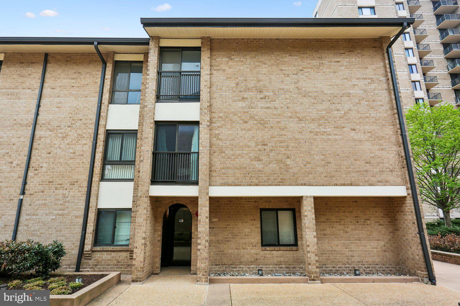 AMERICANA CENTRE - Residential