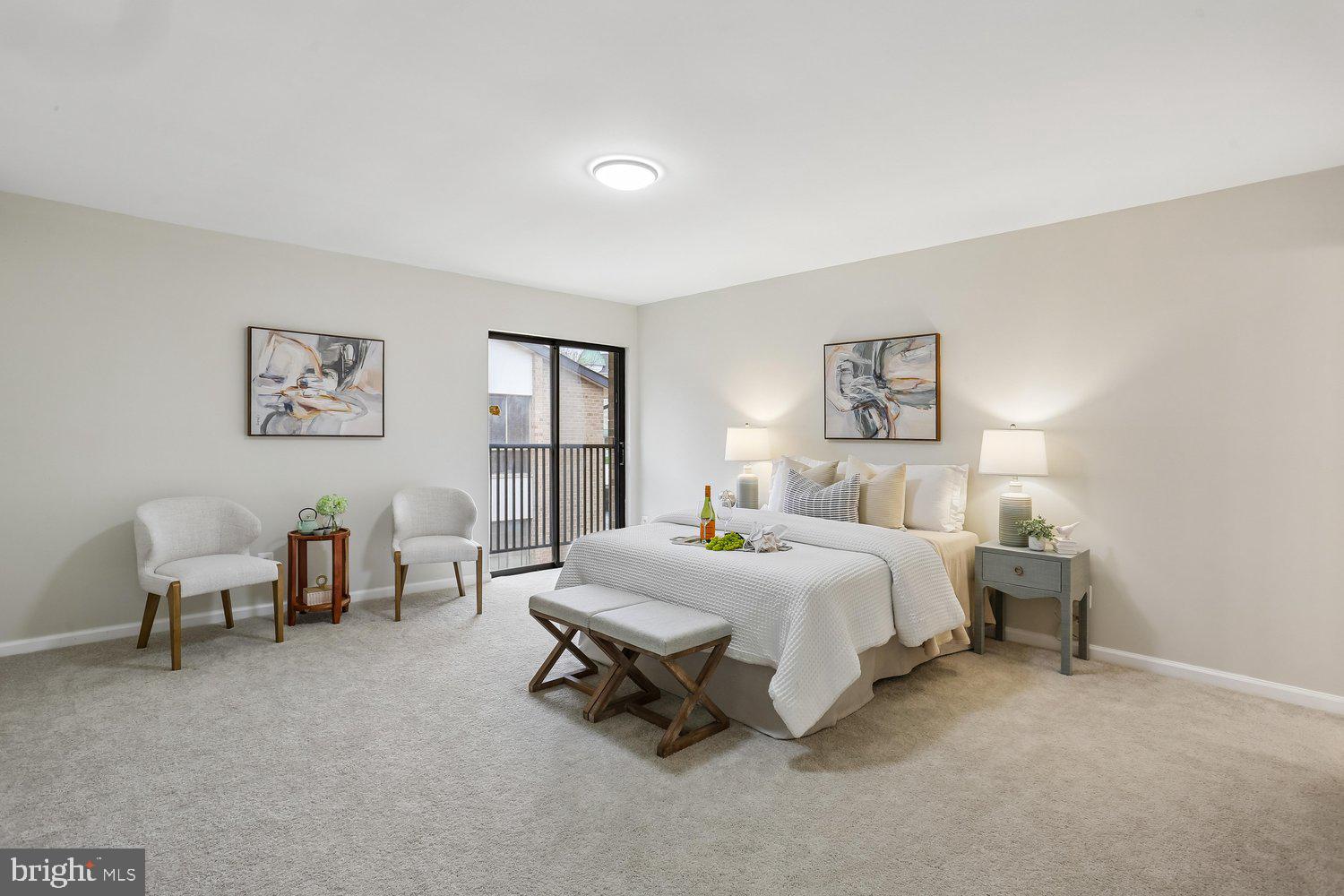 AMERICANA CENTRE - Residential