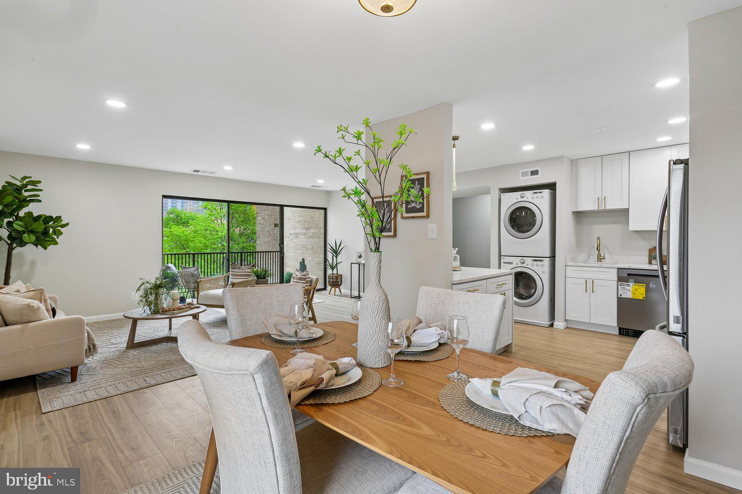 AMERICANA CENTRE - Residential