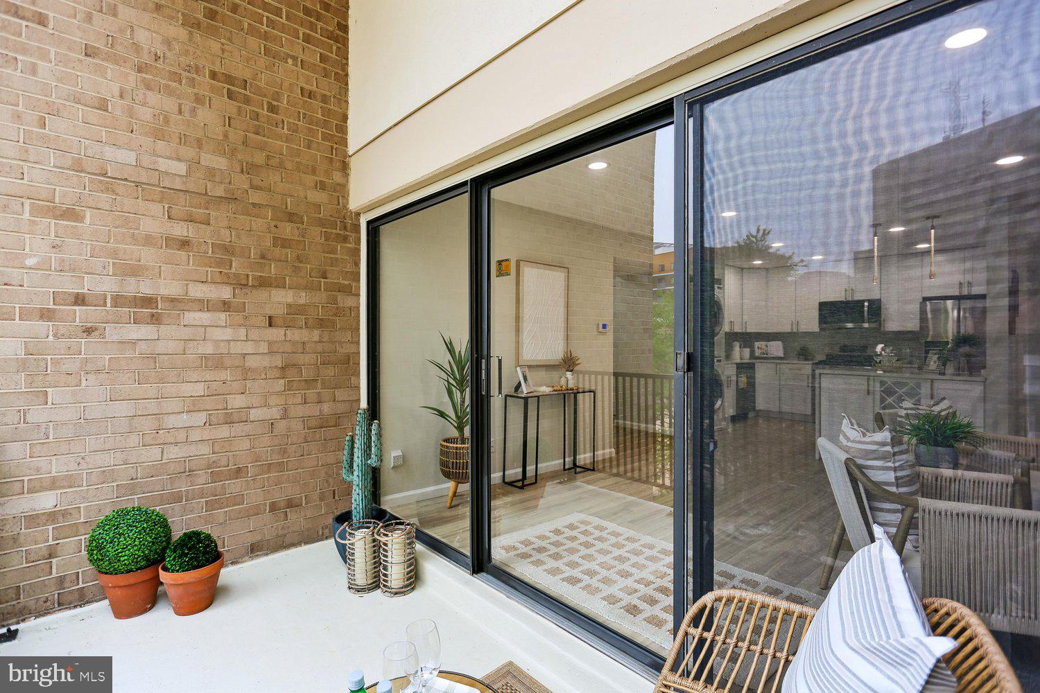 AMERICANA CENTRE - Residential