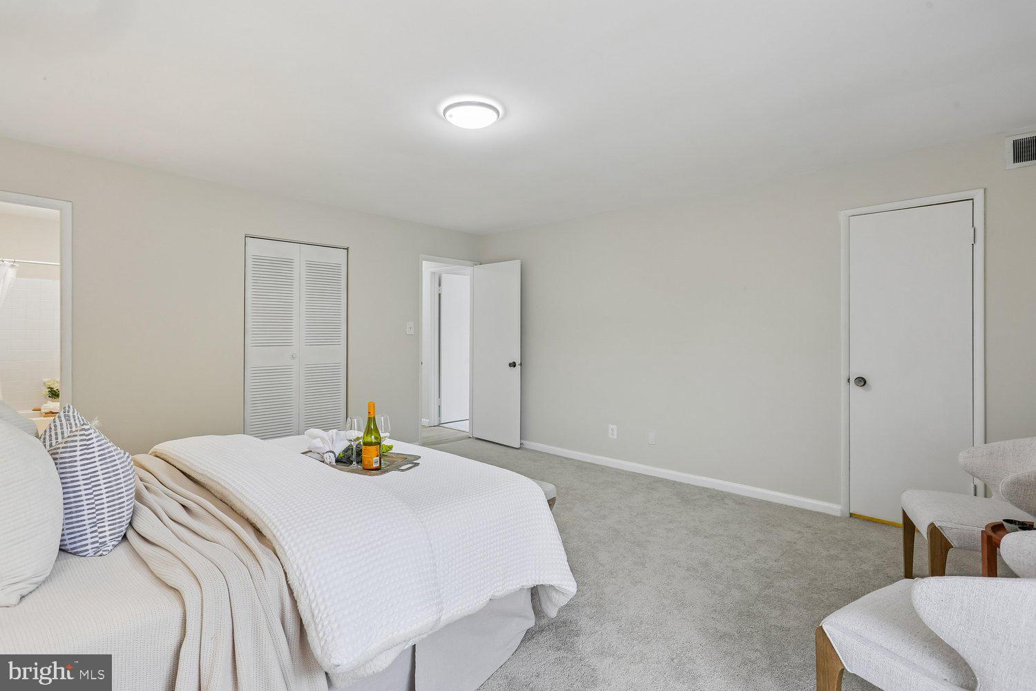 AMERICANA CENTRE - Residential