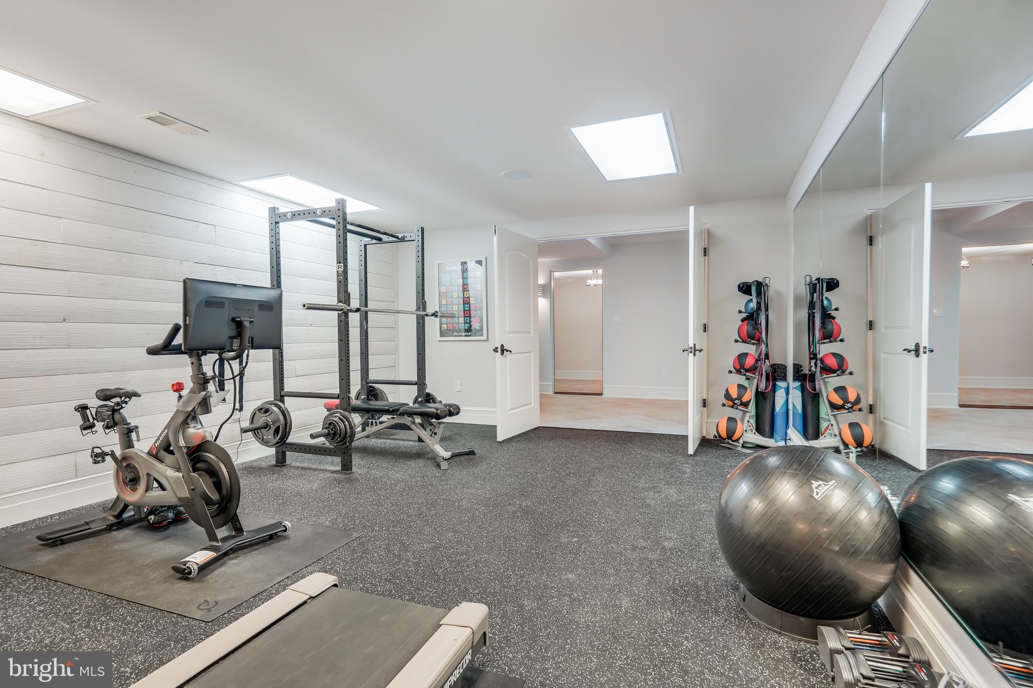 SPRING HILL FARM - Residential