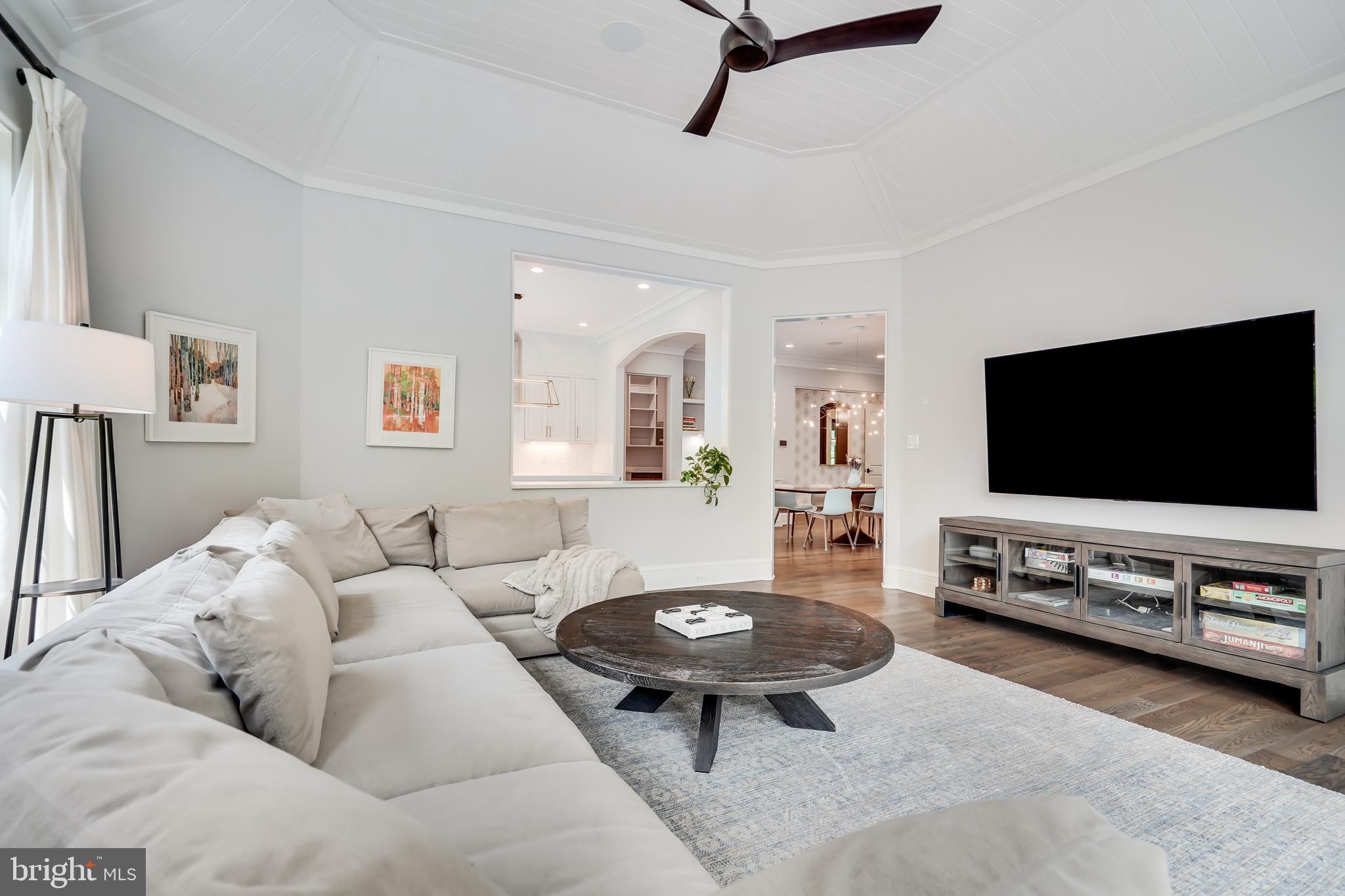 SPRING HILL FARM - Residential