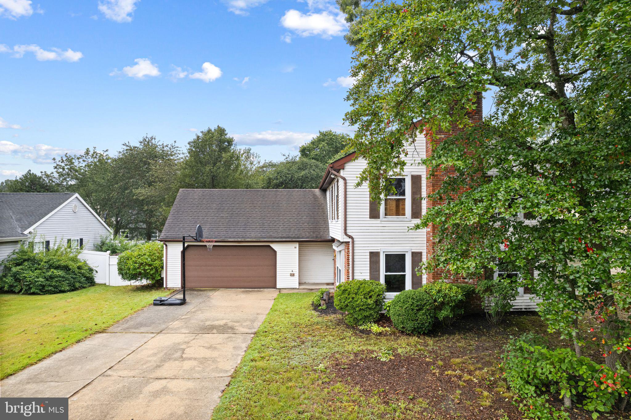 18 HALO AVENUE