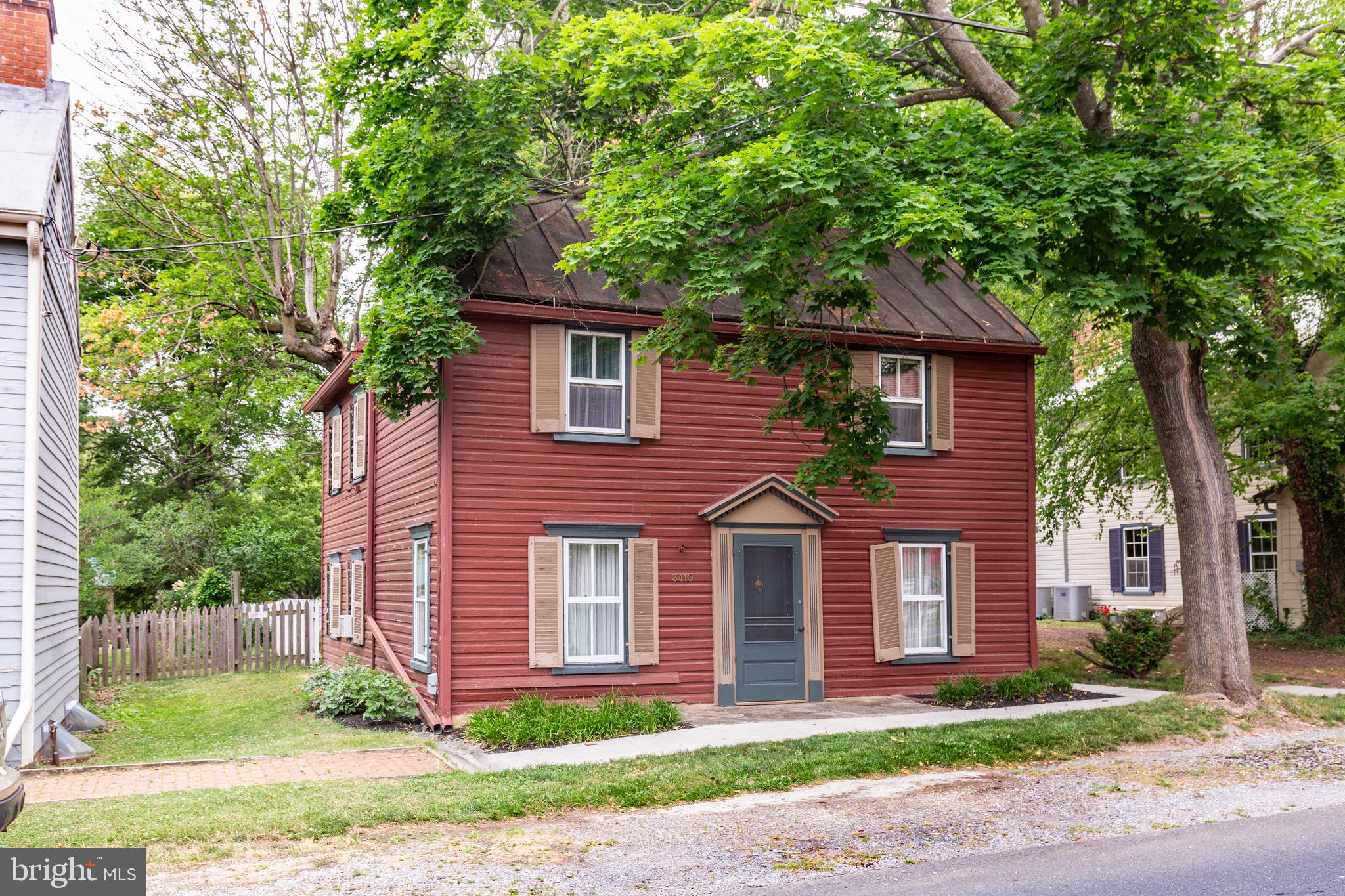 UNIONTOWN - Residential