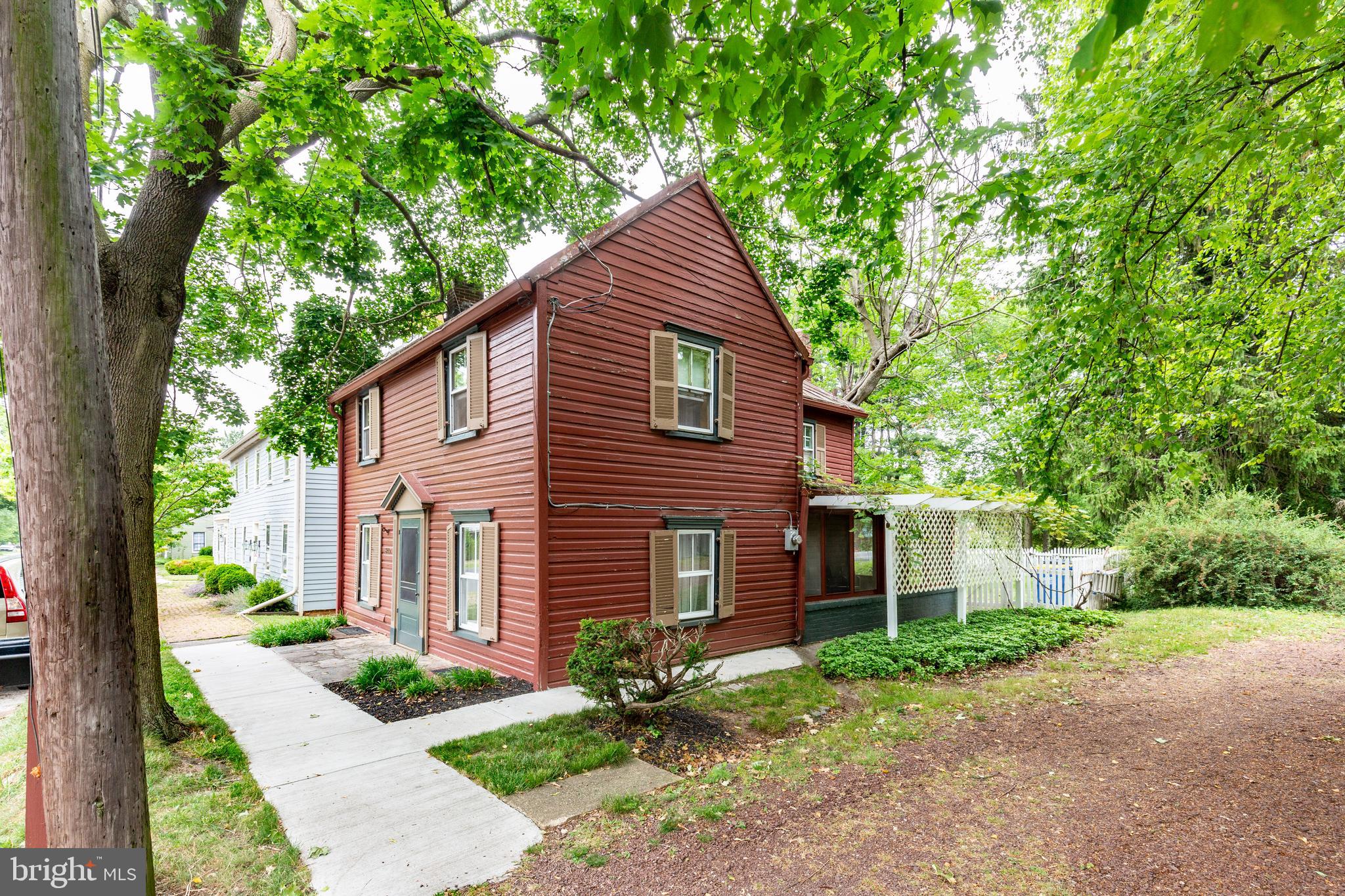 UNIONTOWN - Residential