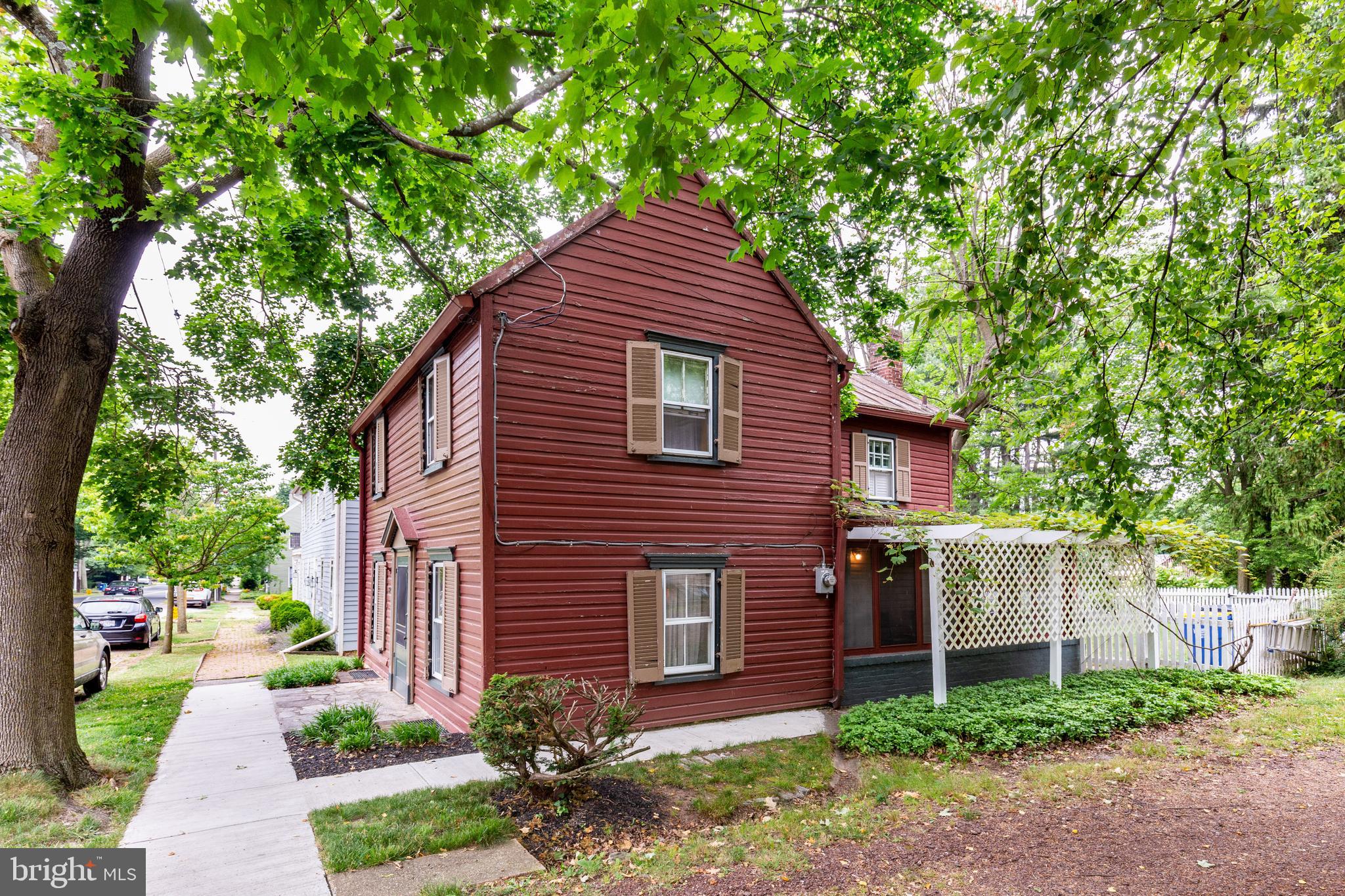 UNIONTOWN - Residential