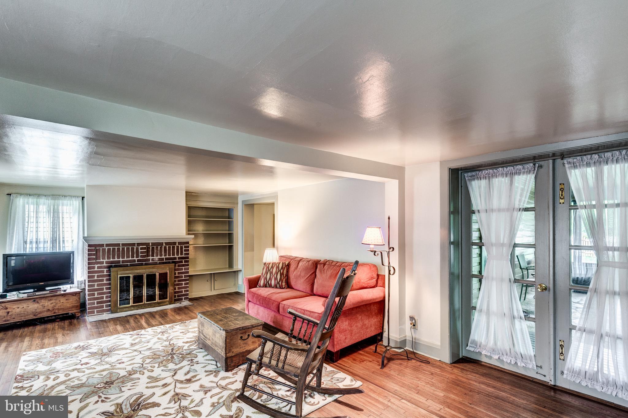 UNIONTOWN - Residential