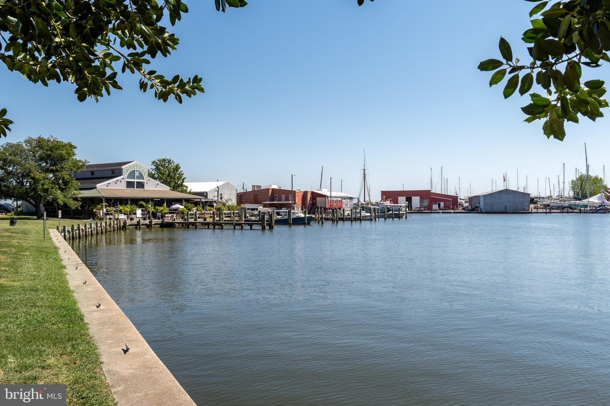 DEEP HARBOR - Residential