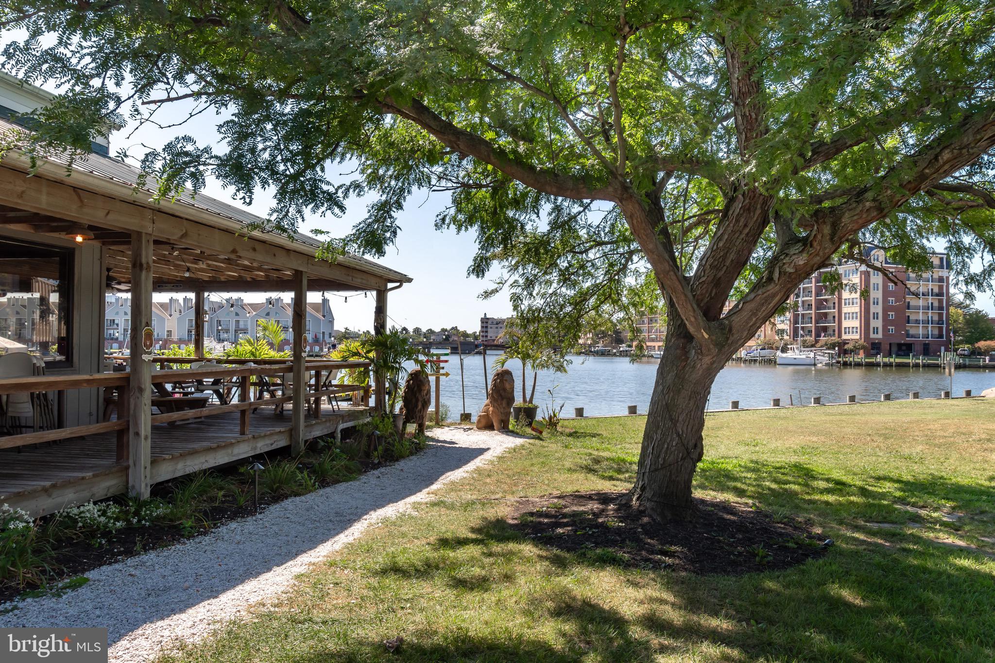 DEEP HARBOR - Residential