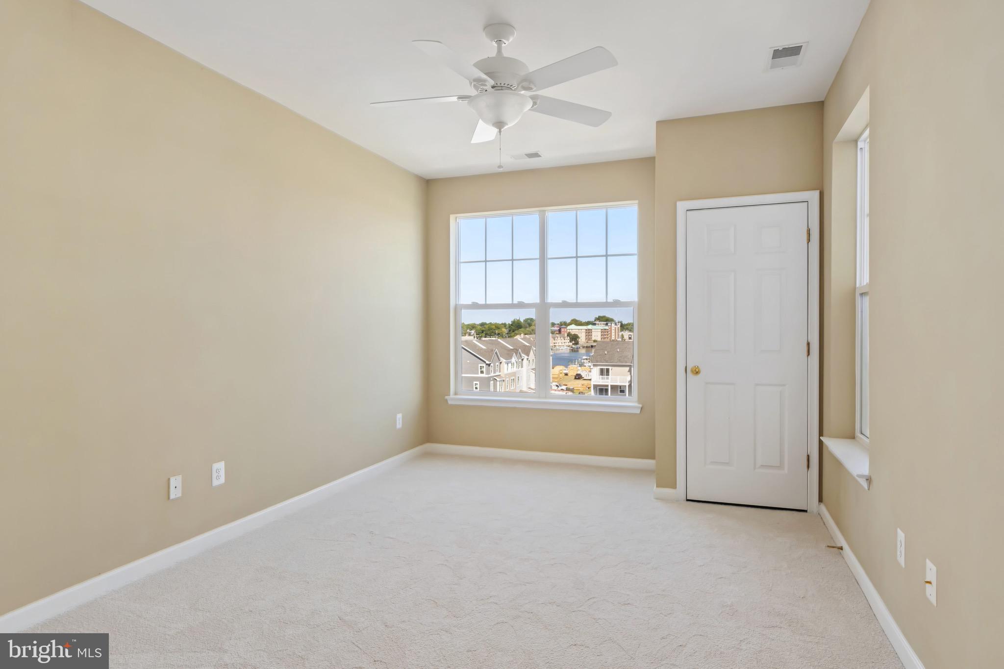 DEEP HARBOR - Residential