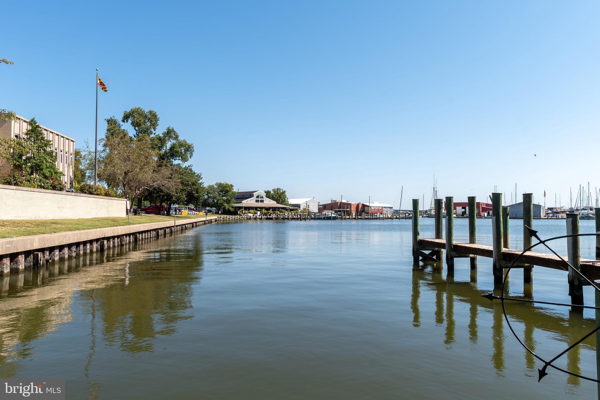 DEEP HARBOR - Residential