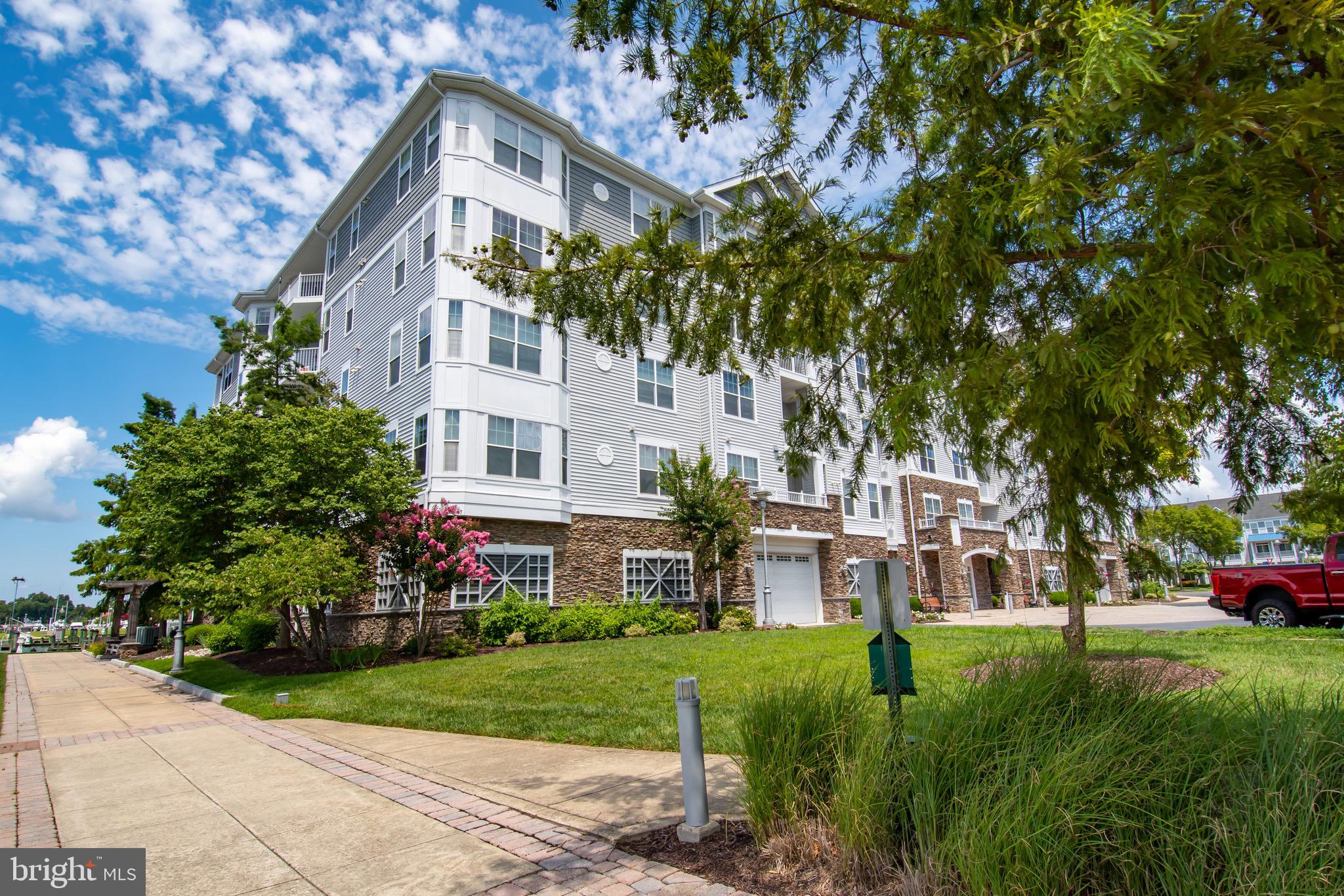 DEEP HARBOR - Residential