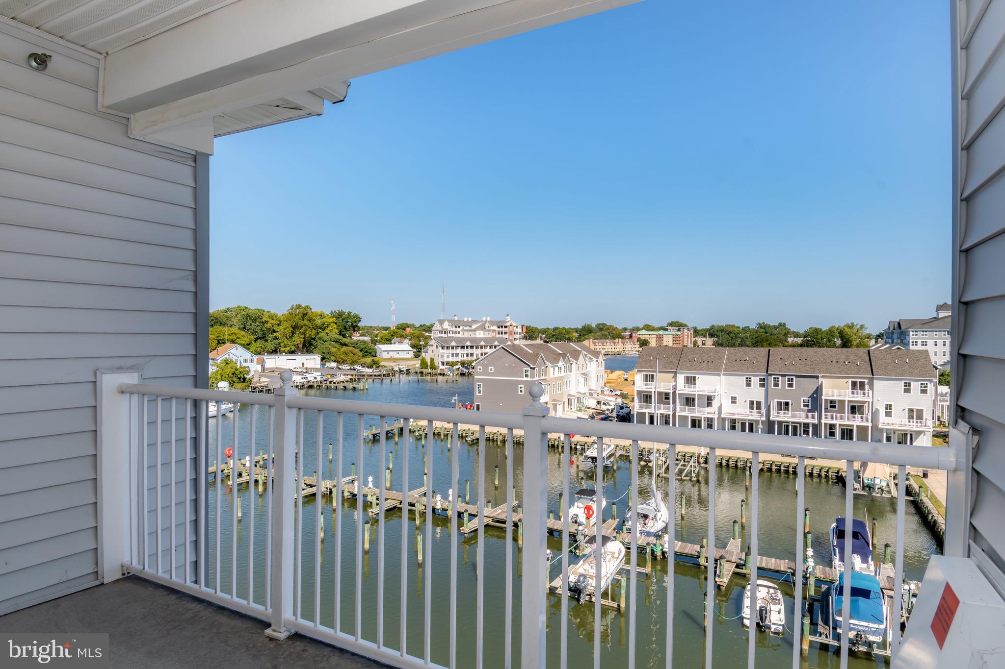 DEEP HARBOR - Residential