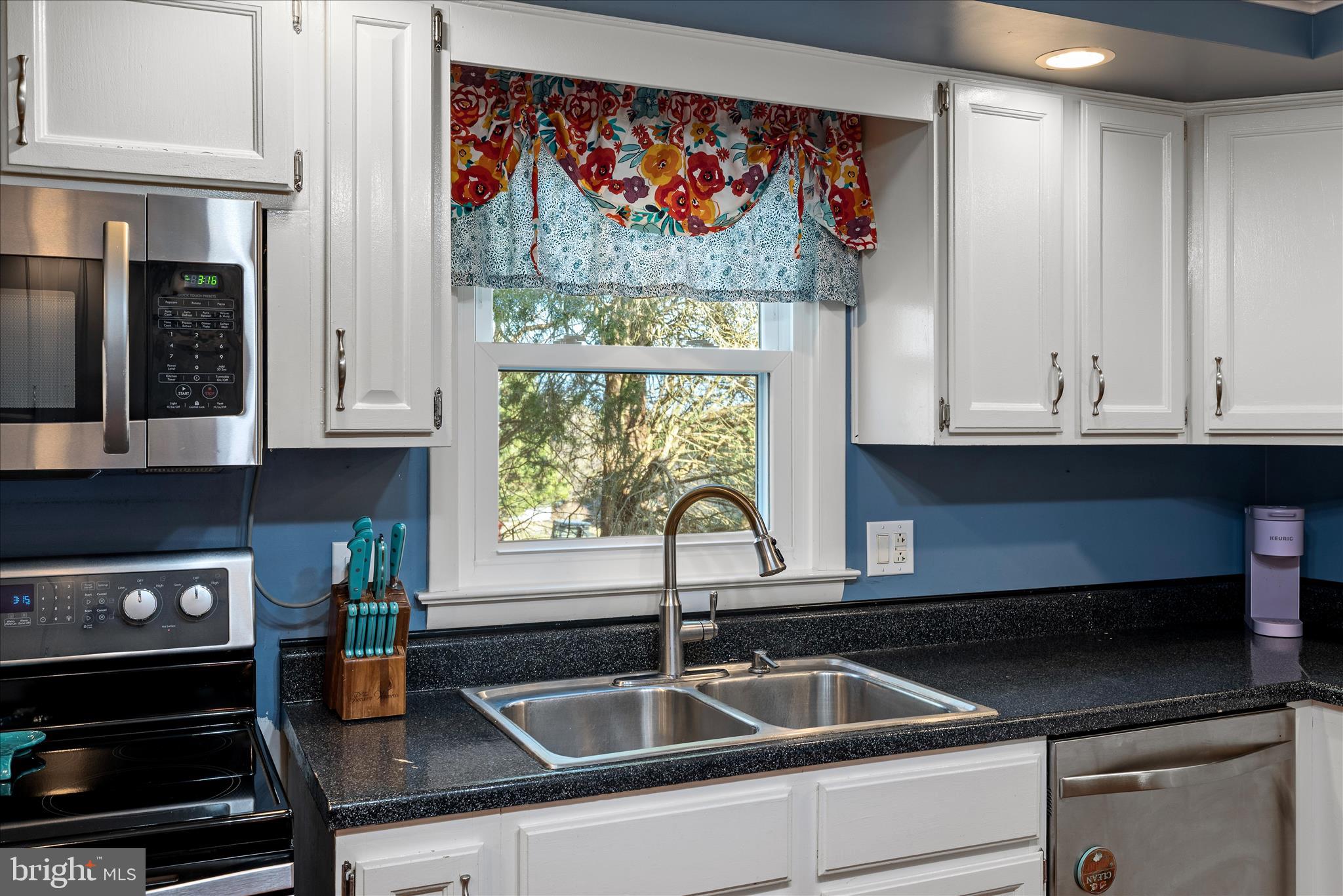 HOPE VALLEY - Residential