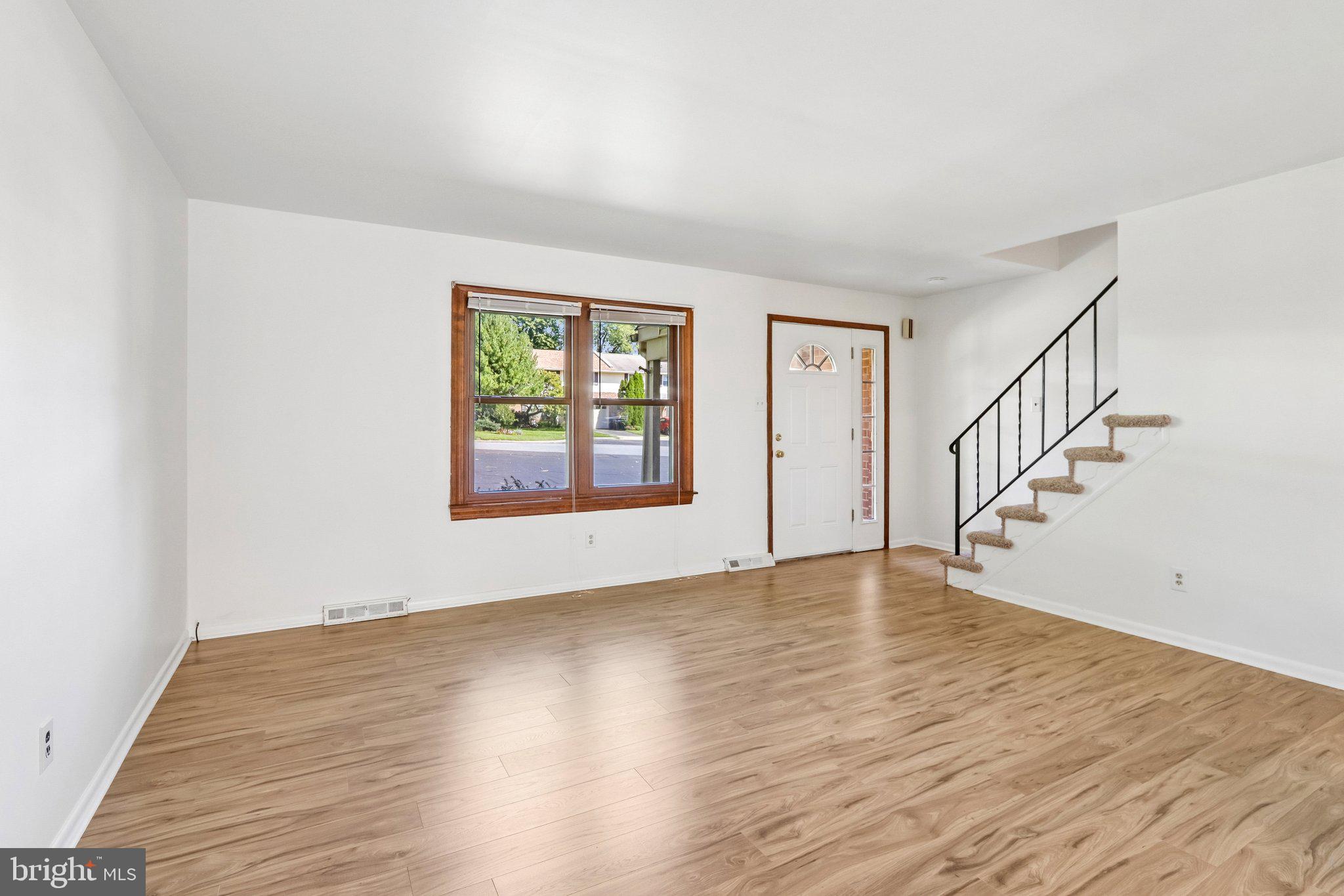 318 LAUREL DRIVE