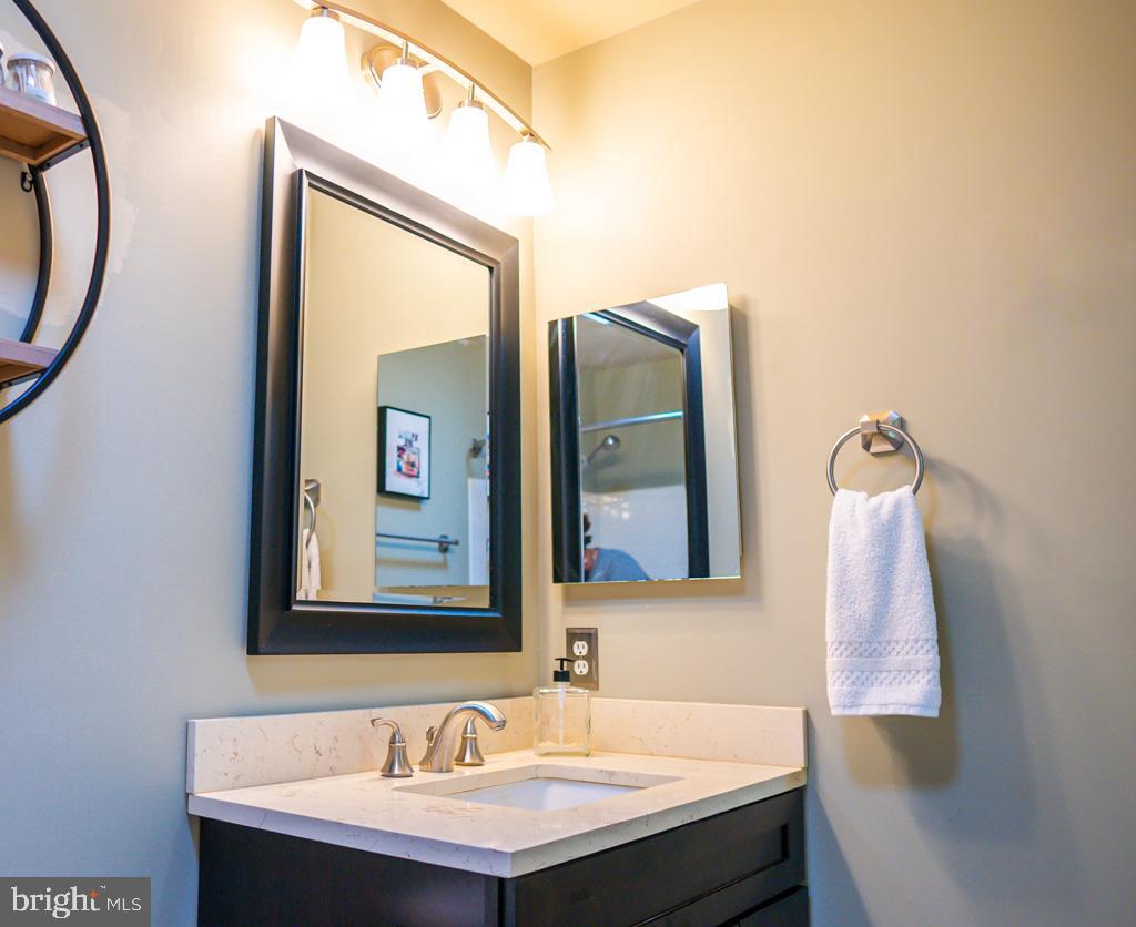 BLOOMS CROSSING - Residential