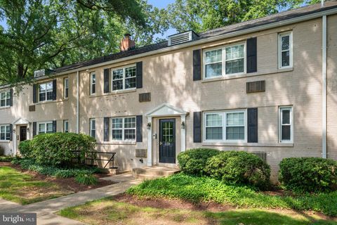 229 N GEORGE MASON DRIVE 229-1 ARLINGTON VA 22203