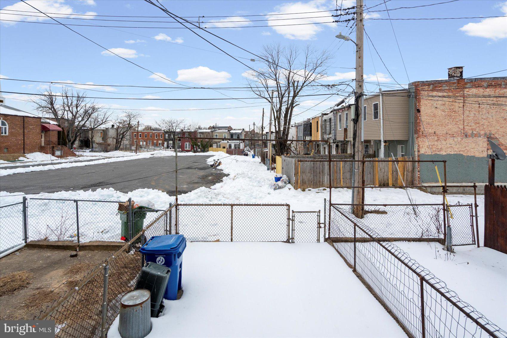 BROADWAY EAST - Residential