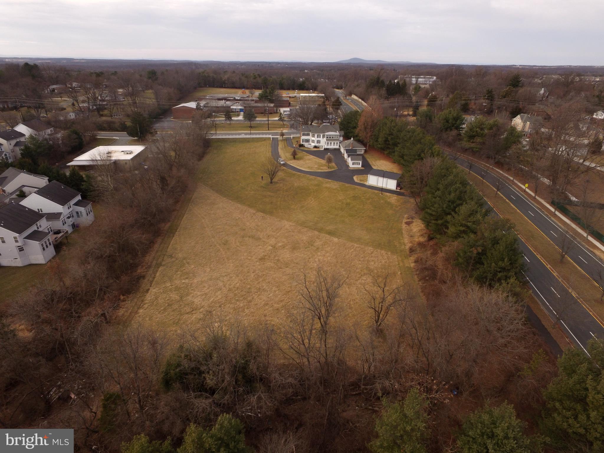 GAITHERSBURG OUTSIDE - Land