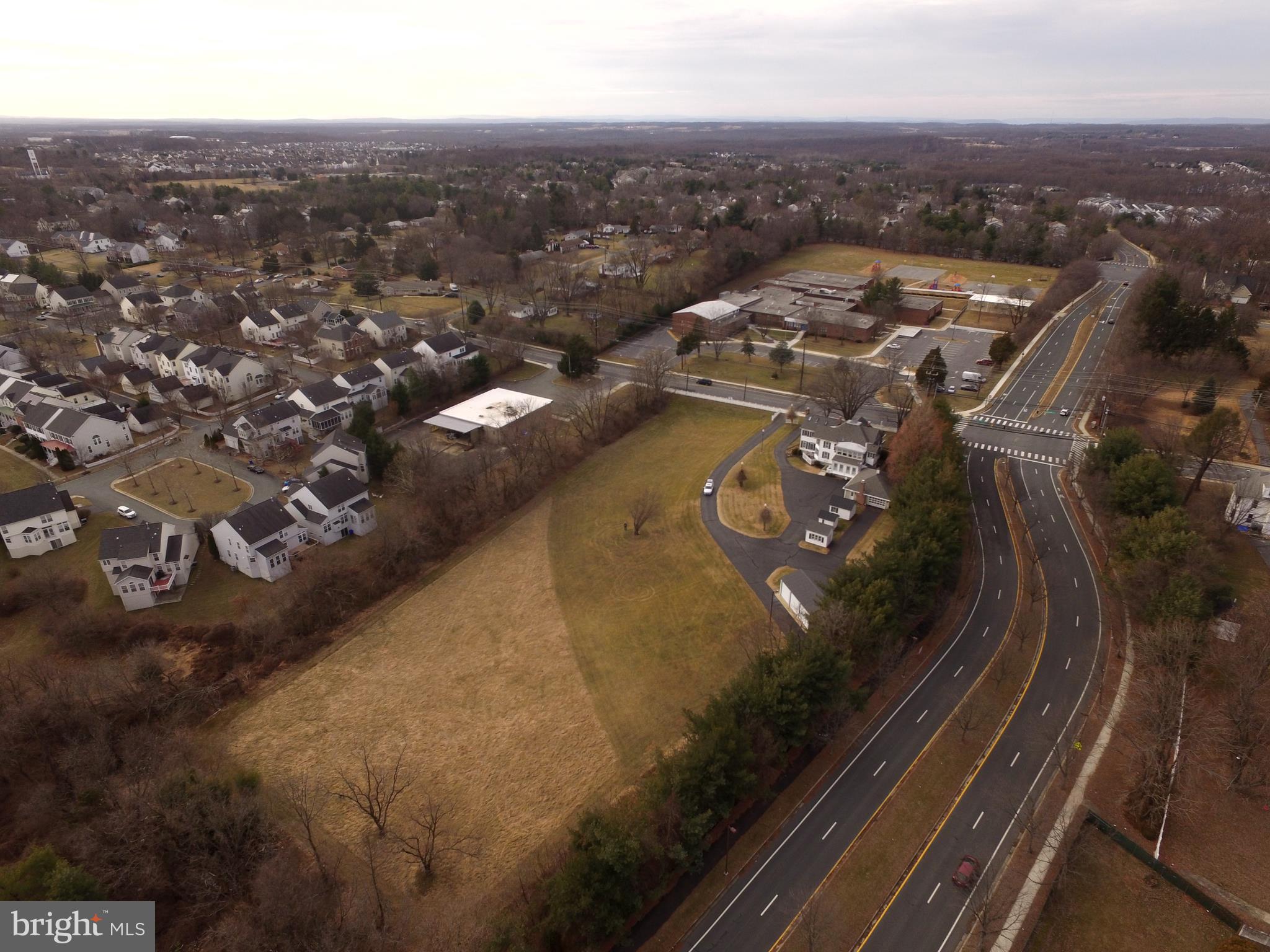 GAITHERSBURG OUTSIDE - Land