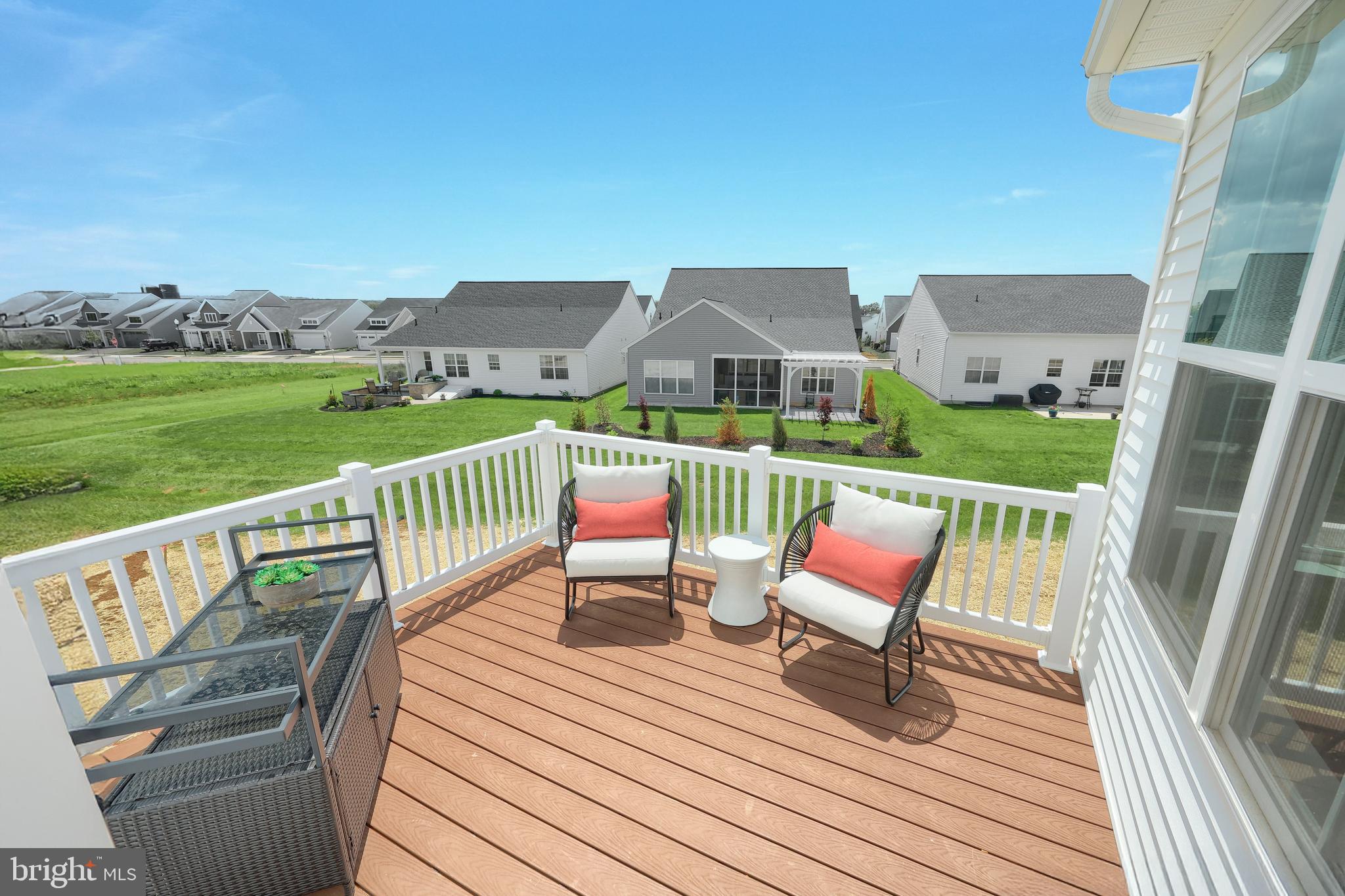 WINDING CREEK - Residential