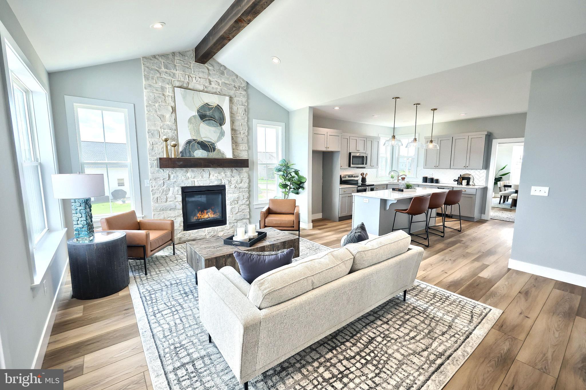 WINDING CREEK - Residential