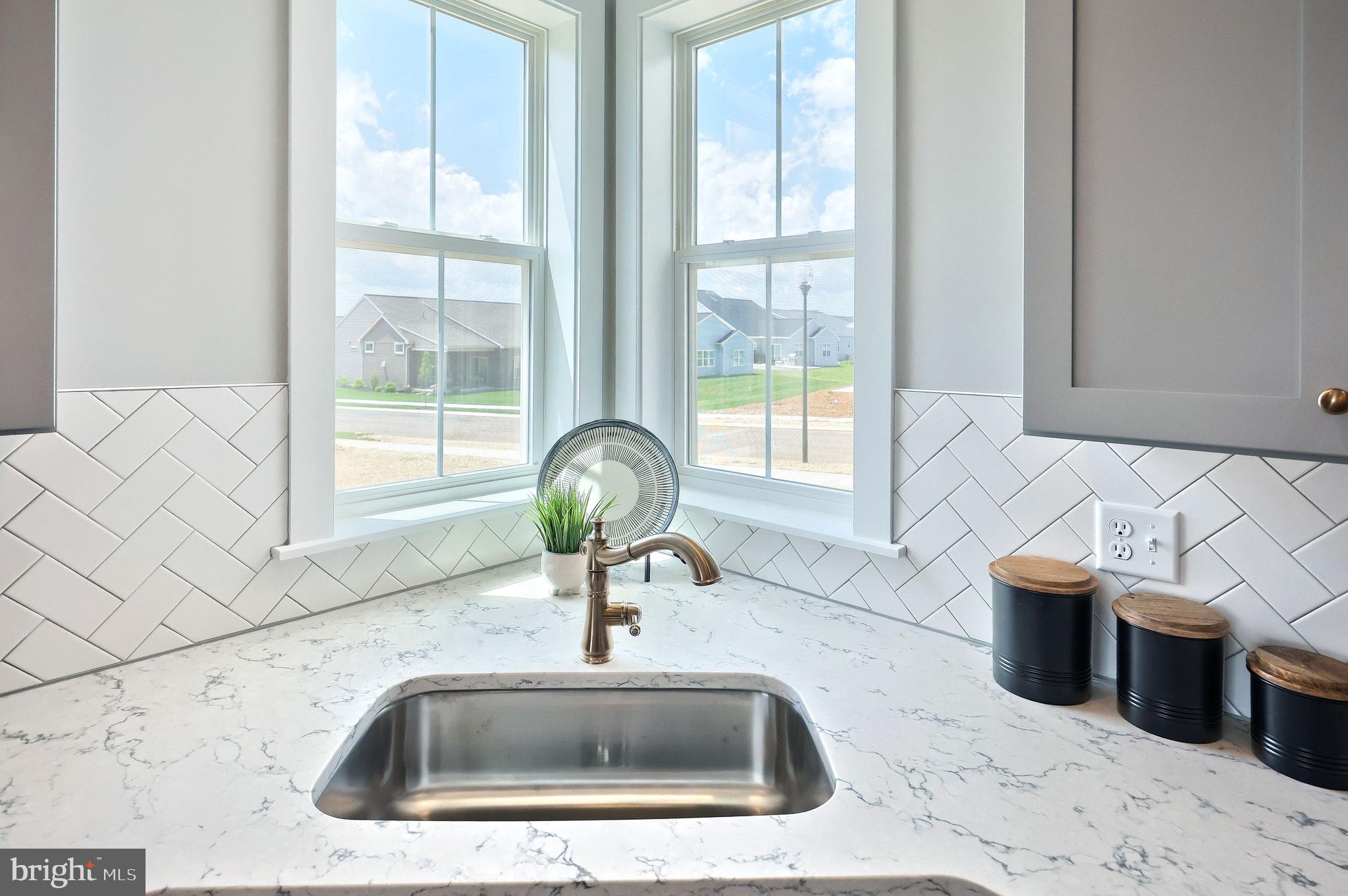 WINDING CREEK - Residential