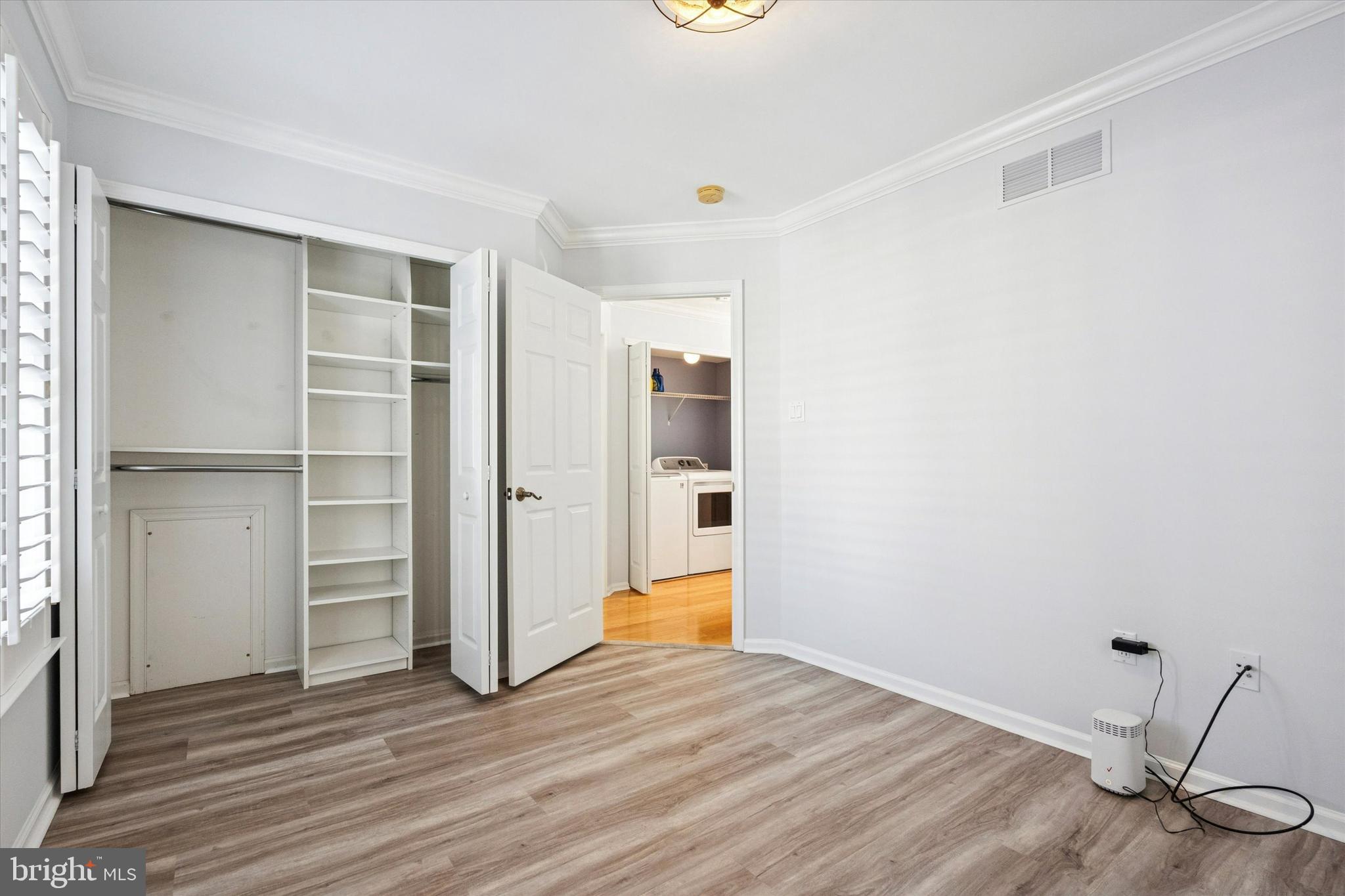 LANTERN HILL - Residential