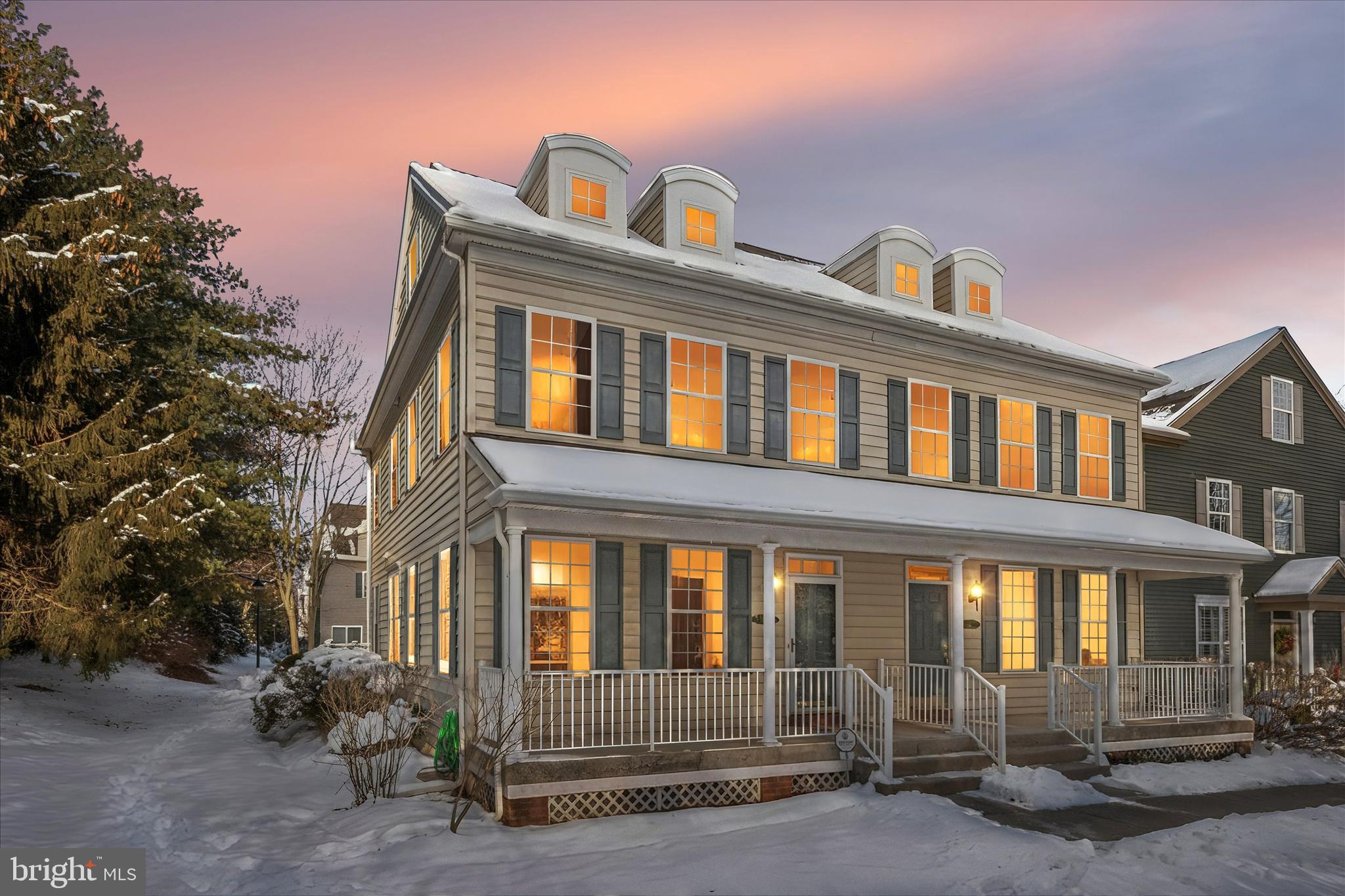 LANTERN HILL - Residential