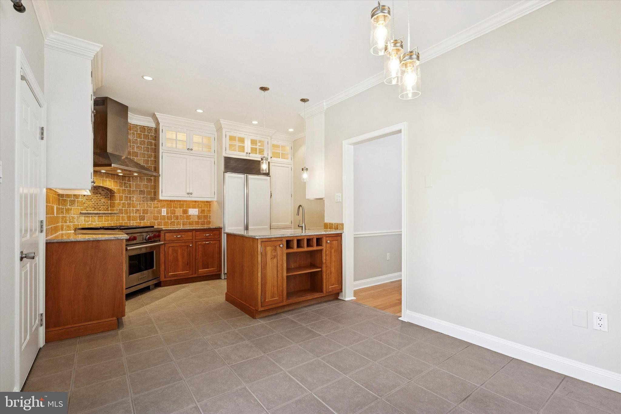 LANTERN HILL - Residential