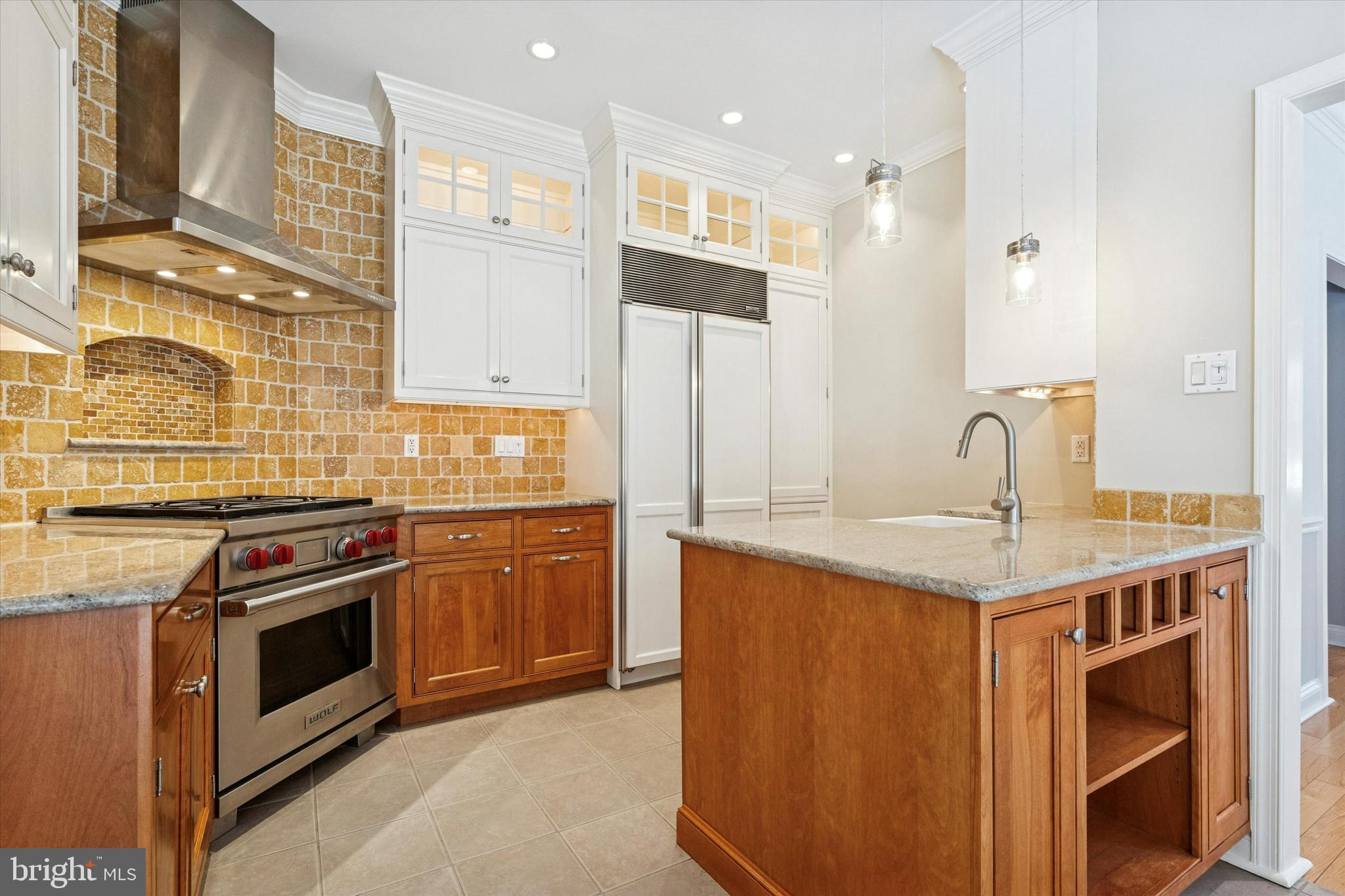 LANTERN HILL - Residential