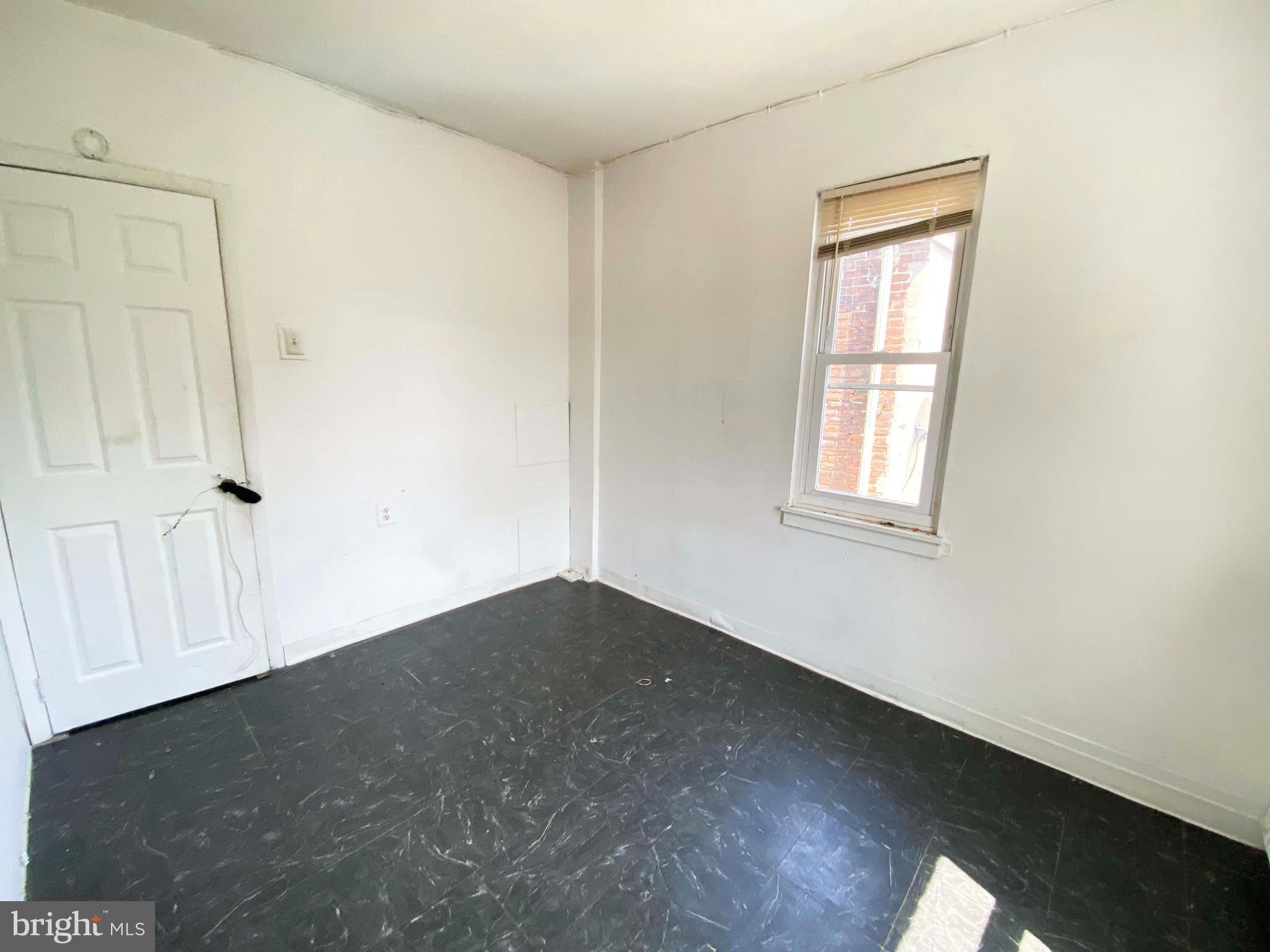 248 E CAMBRIA STREET 2ND FL
